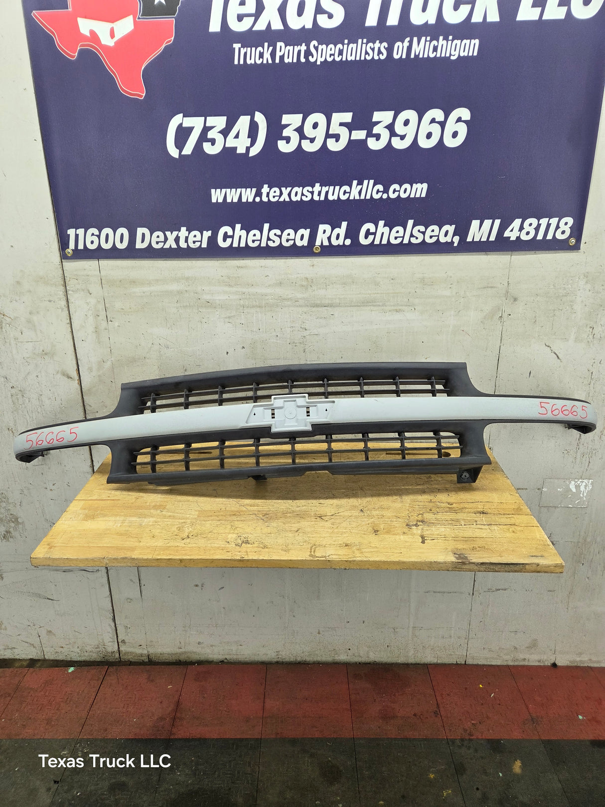 1999-2002 Chevrolet Silverado 1500 2500 3500 Grill OEM