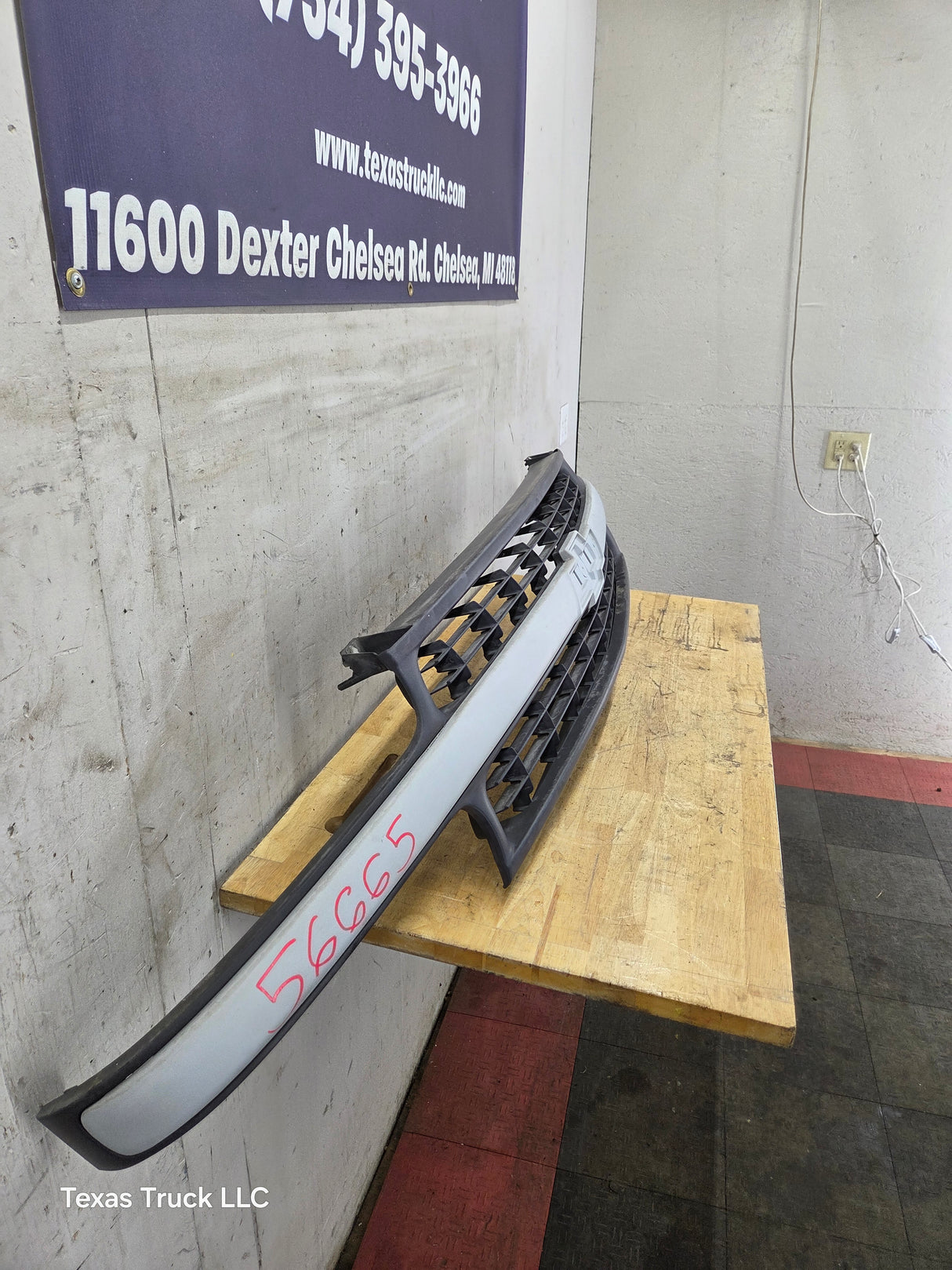 1999-2002 Chevrolet Silverado 1500 2500 3500 Grill OEM