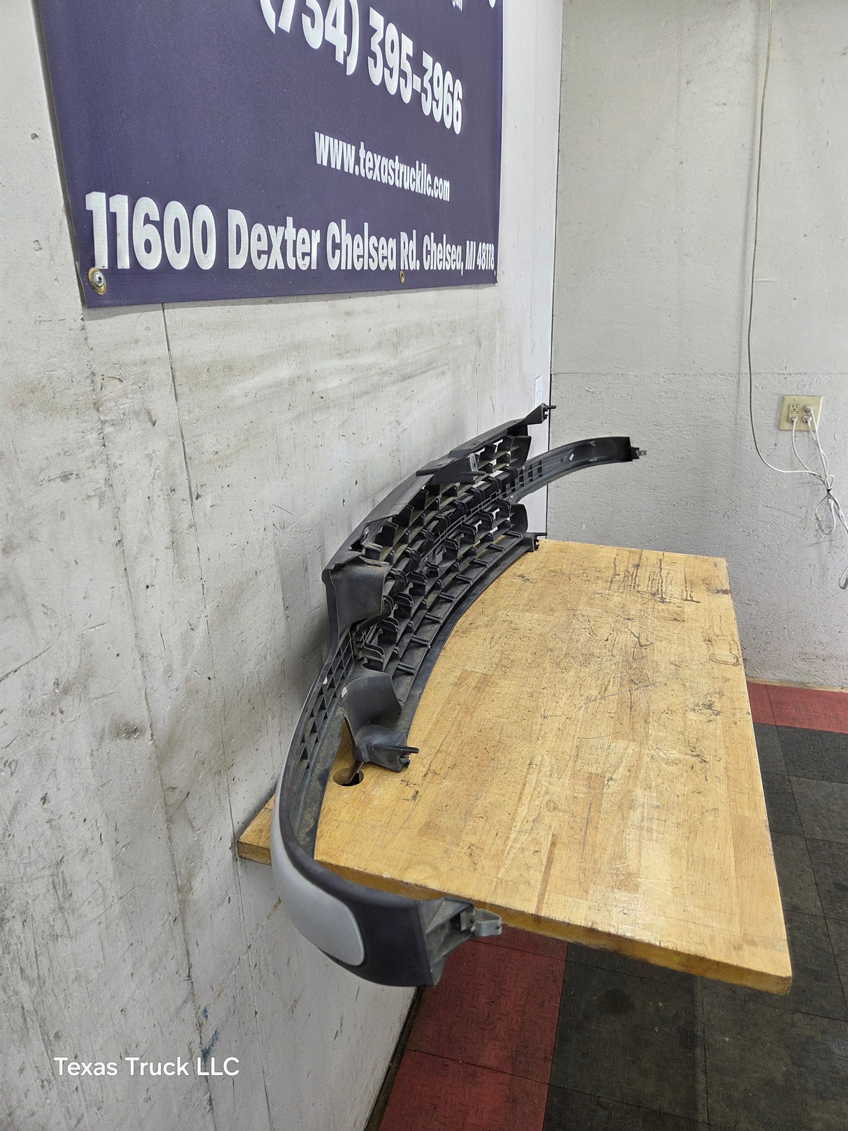 1999-2002 Chevrolet Silverado 1500 2500 3500 Grill OEM