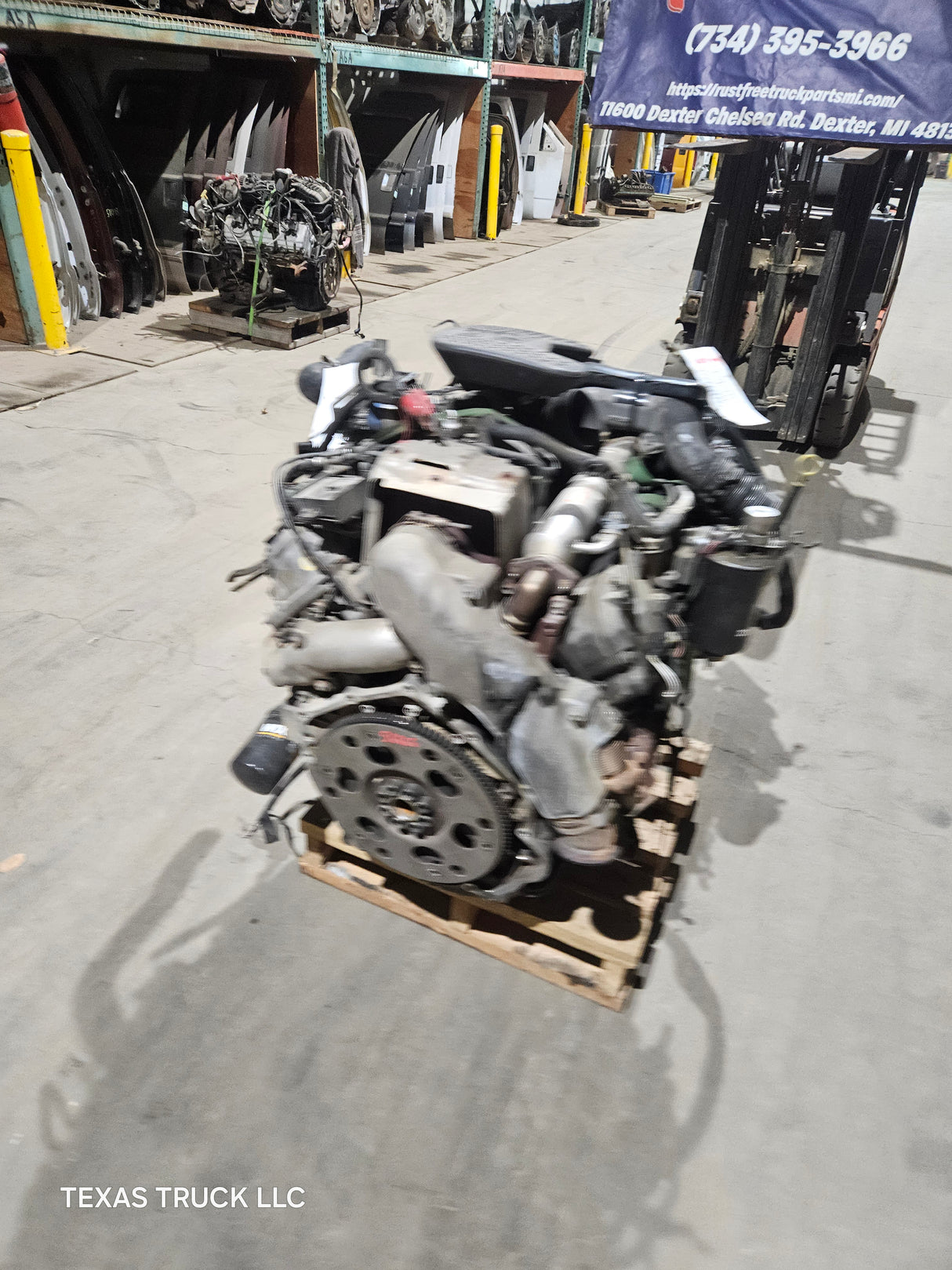 2005 LLY Duramax Diesel 6.6L Engine Runs Great