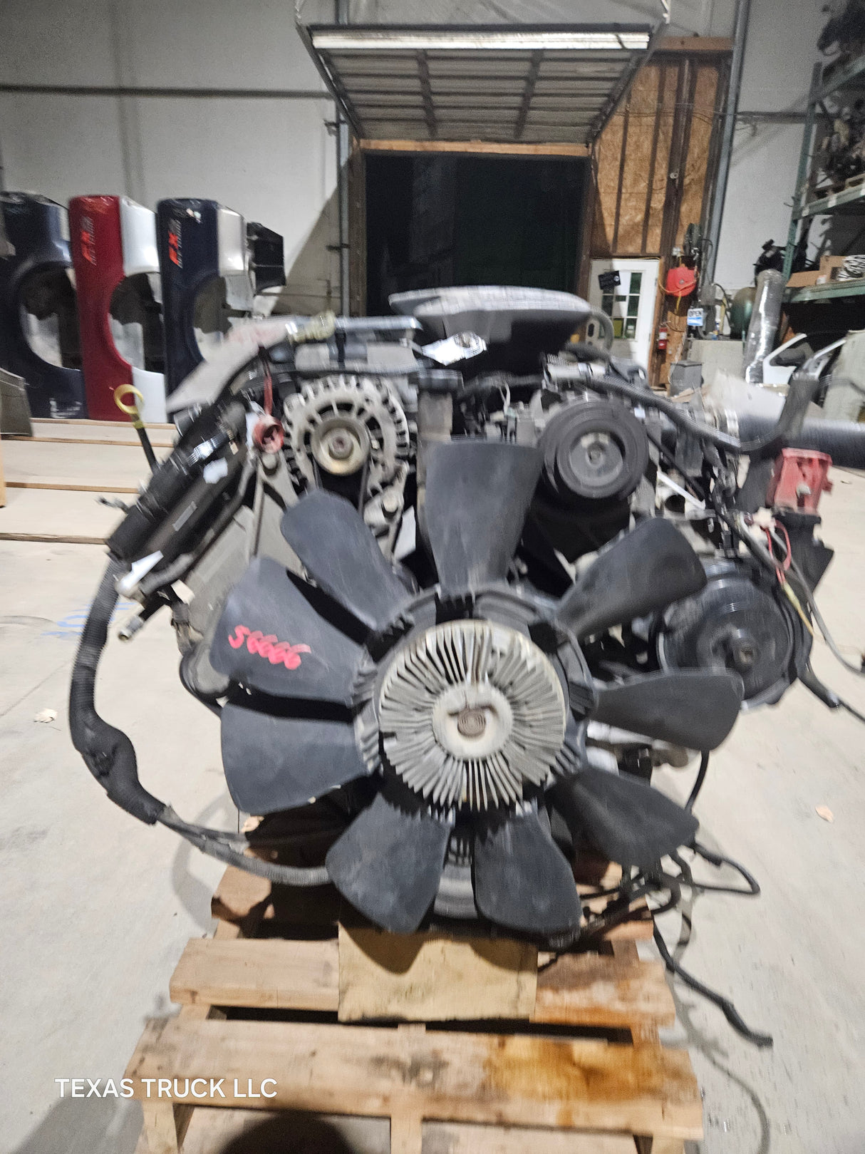 2005 LLY Duramax Diesel 6.6L Engine Runs Great