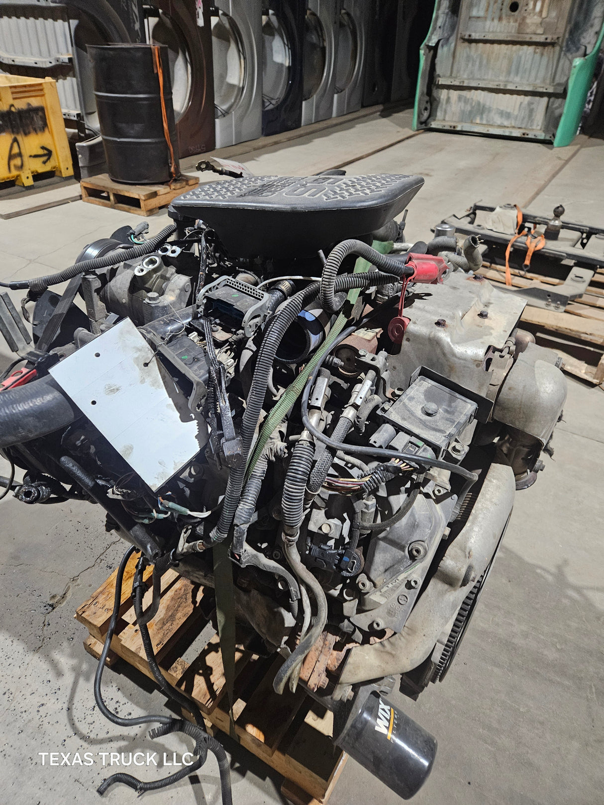 2005 LLY Duramax Diesel 6.6L Engine Runs Great