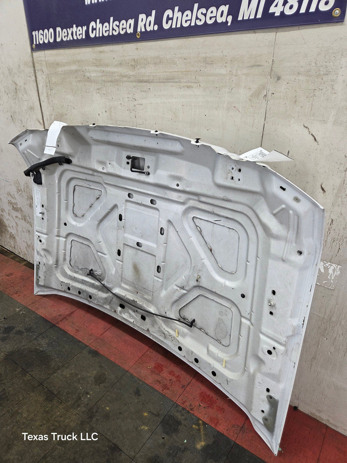 2008-2010 Ford Super Duty F250 F350 F450 F550 Hood - Oxford White