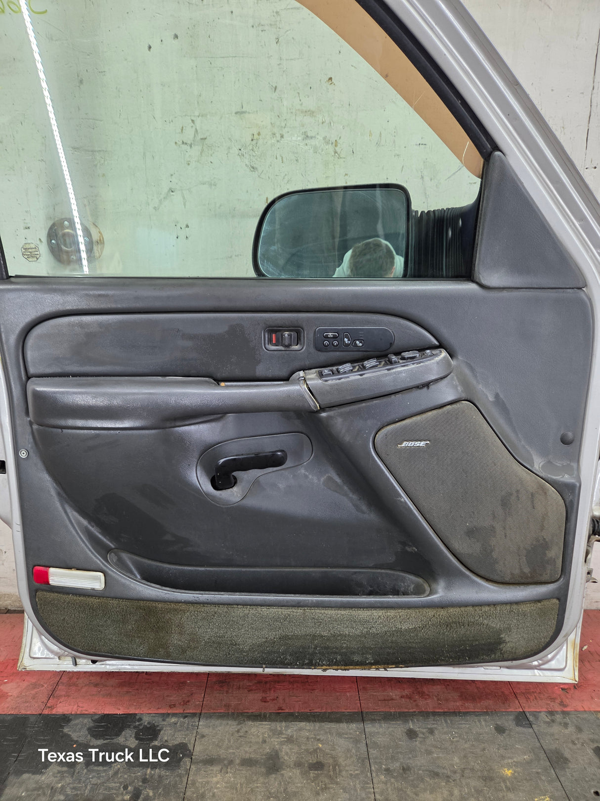 1999-2006 Chevrolet Silverado / GMC Sierra 1500 2500 3500 HD Front Driver Side Door LH - Fine Silver Birch Metallic