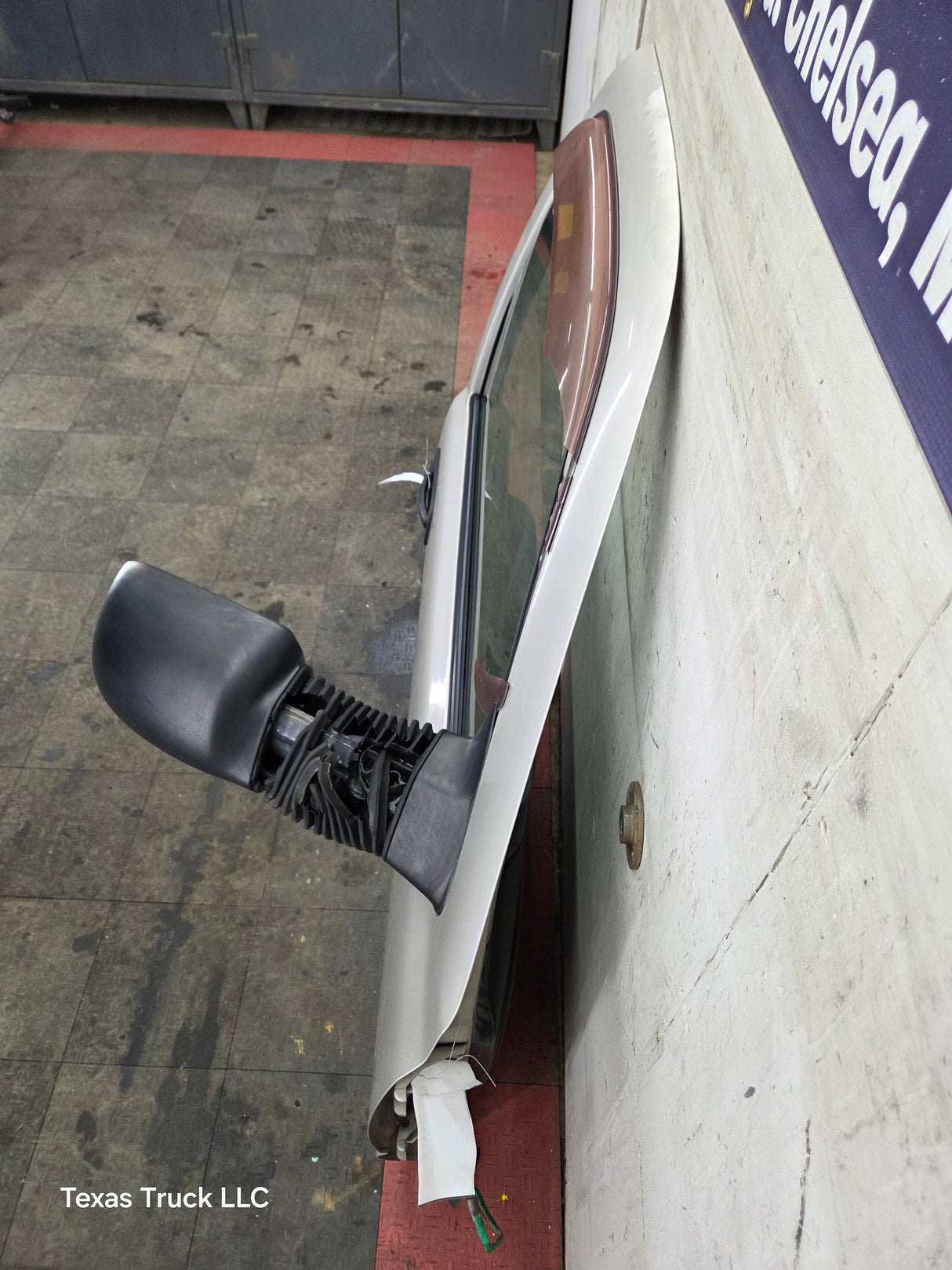 1999-2006 Chevrolet Silverado / GMC Sierra 1500 2500 3500 HD Front Passenger side Door RH - Fine Silver Birch Metallic