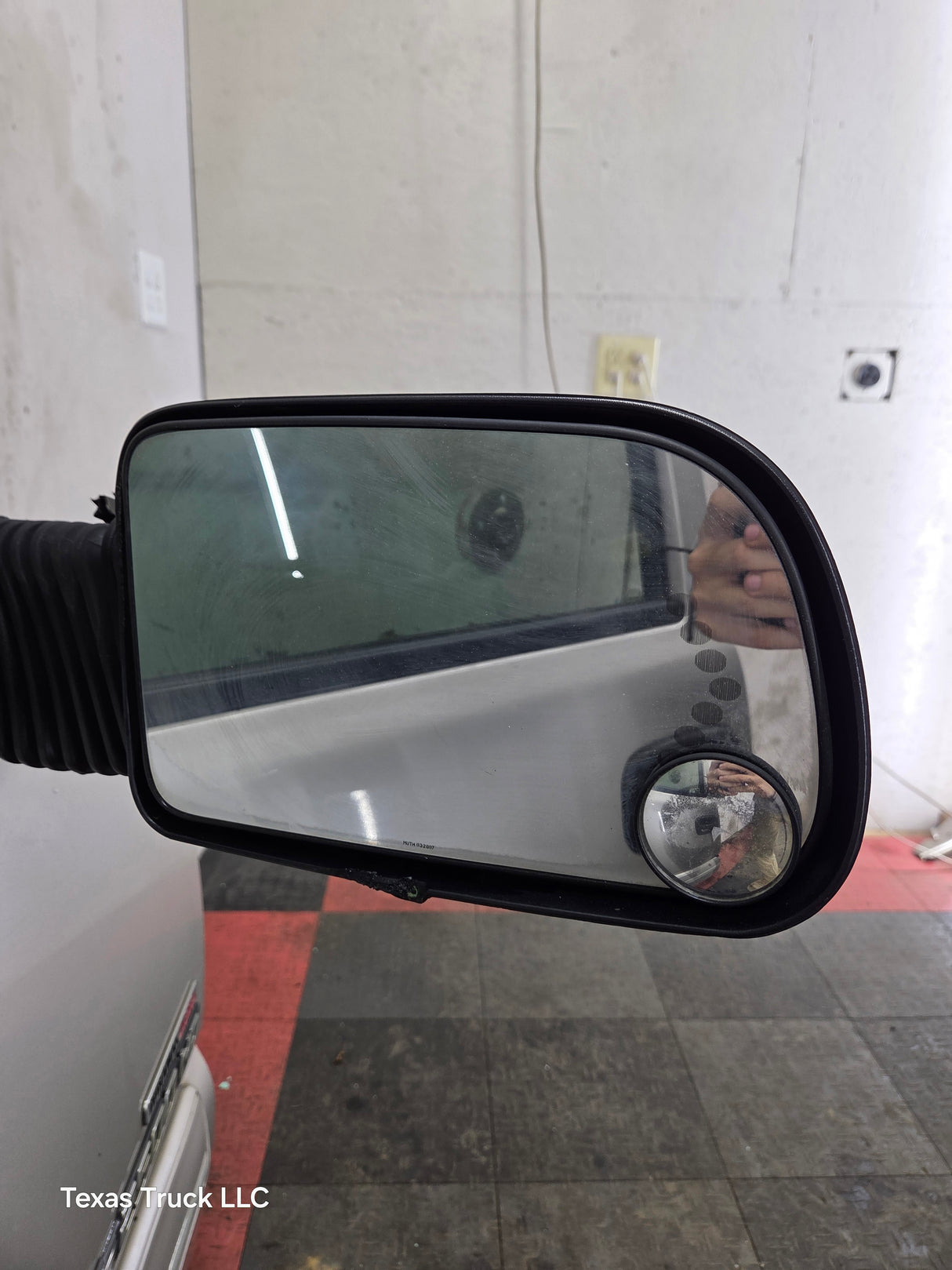 1999-2006 Chevrolet Silverado / GMC Sierra 1500 2500 3500 HD Front Passenger side Door RH - Fine Silver Birch Metallic