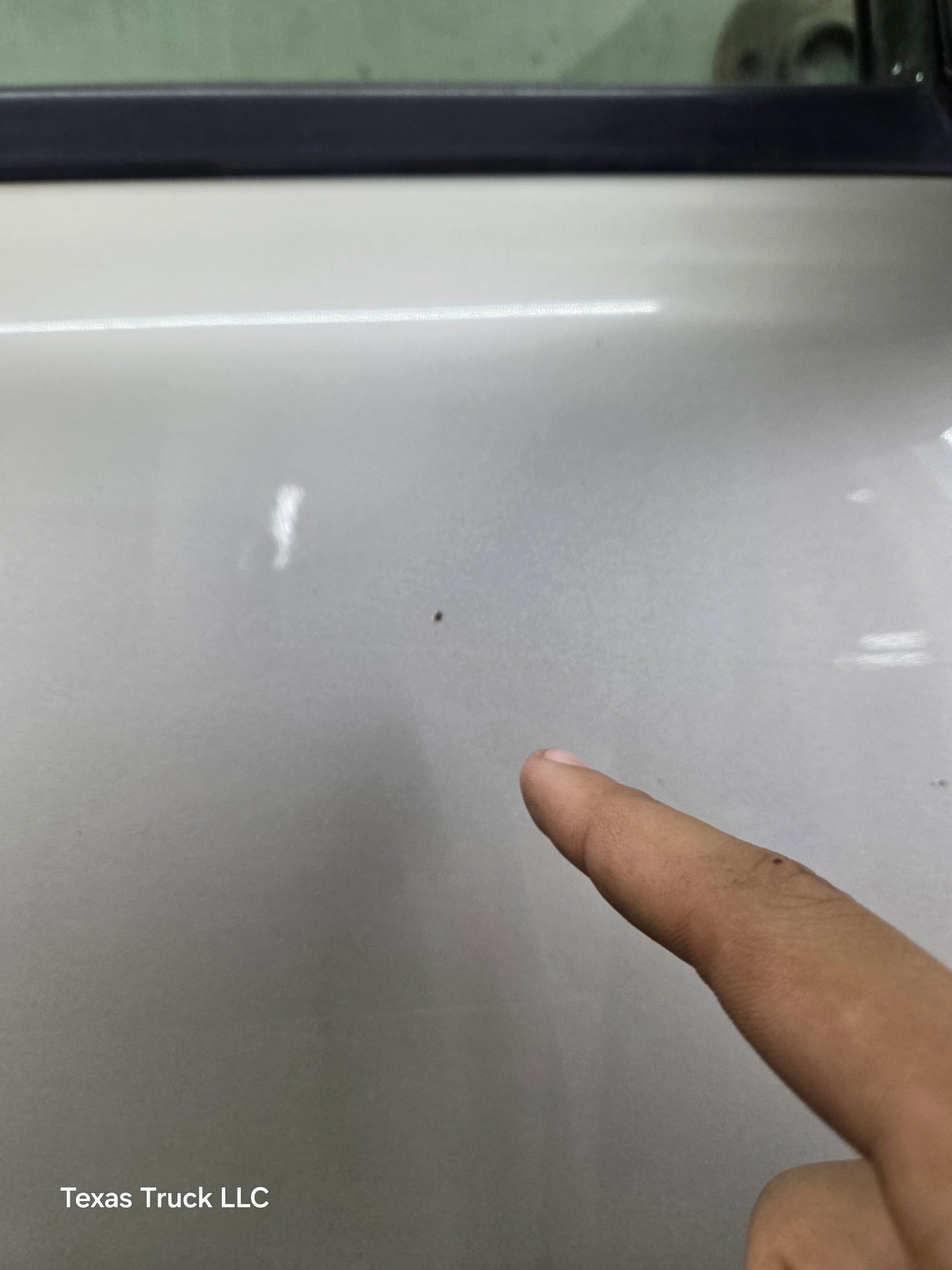 1999-2006 Chevrolet Silverado / GMC Sierra 1500 2500 3500 HD Front Passenger side Door RH - Fine Silver Birch Metallic