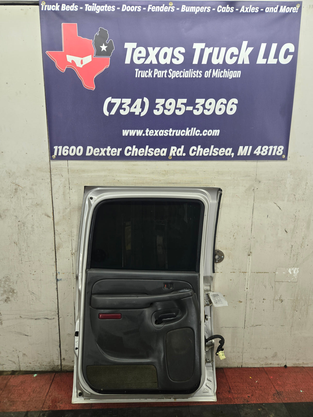 1999-2007 Chevrolet Silverado / GMC Sierra 1500 2500 3500 HD Rear Driver side LH Crew Cab rear door - Fine Silver Birch Metallic