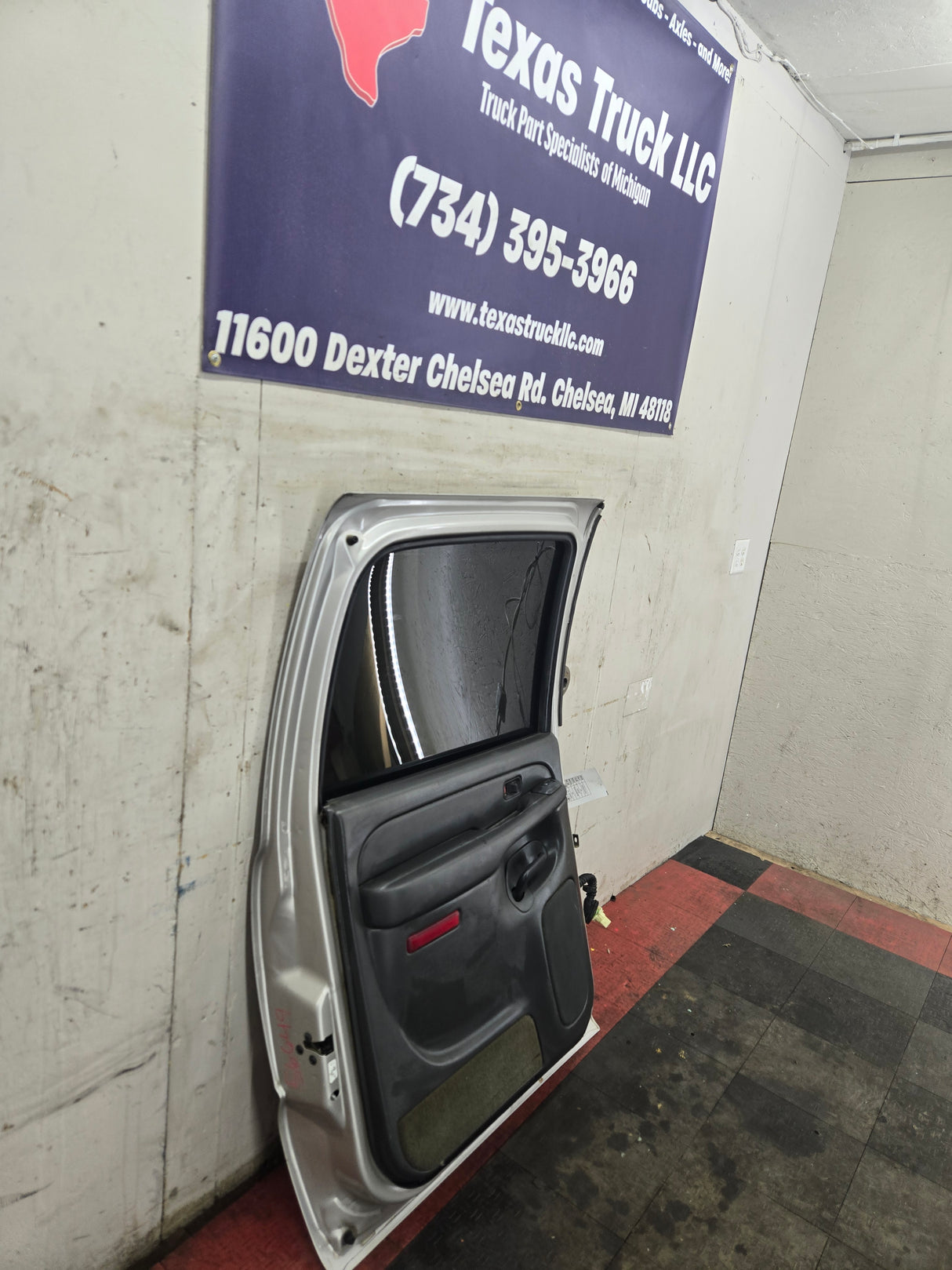 1999-2007 Chevrolet Silverado / GMC Sierra 1500 2500 3500 HD Rear Driver side LH Crew Cab rear door - Fine Silver Birch Metallic