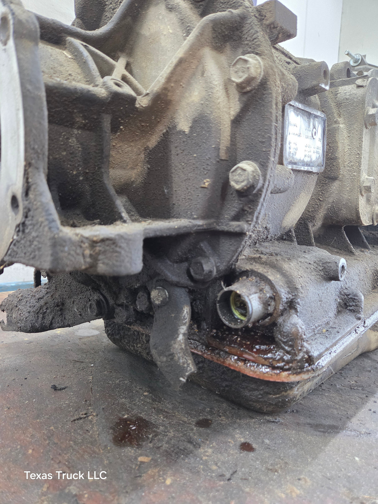 2004 Chevrolet GMC DURAMAX 6.6L Diesel ALLISON 1000 W/ PTO option AUTOMATIC TRANSMISSION 2500HD 3500HD