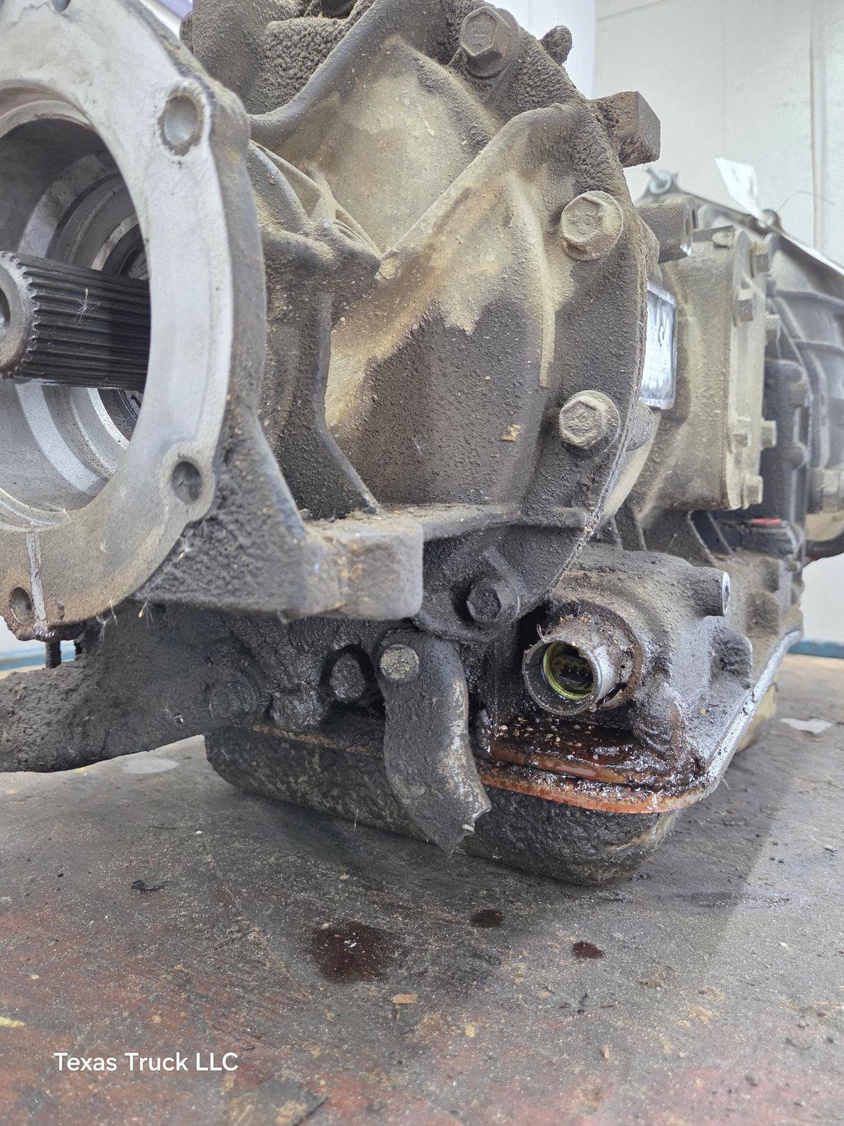 2004 Chevrolet GMC DURAMAX 6.6L Diesel ALLISON 1000 W/ PTO option AUTOMATIC TRANSMISSION 2500HD 3500HD