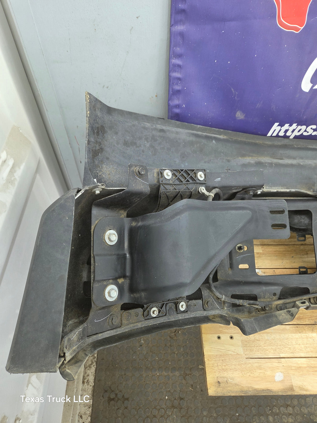 2023-2025 Ford Super Duty F450 F550 Front Bumper