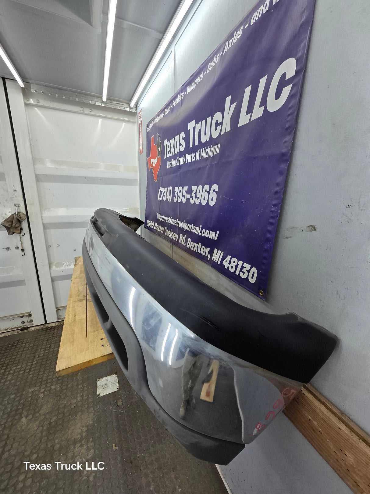 1999-2002 Chevrolet Silverado 1500 Front Bumper - Chrome