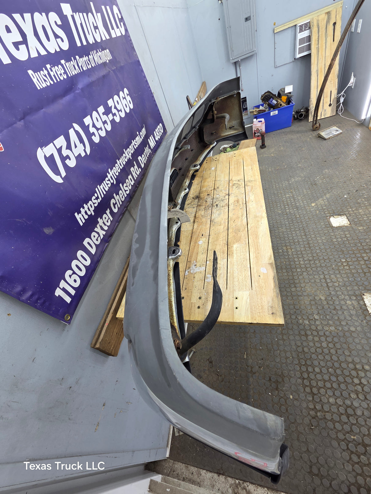 1999-2002 Chevrolet Silverado 1500 Front Bumper - Chrome