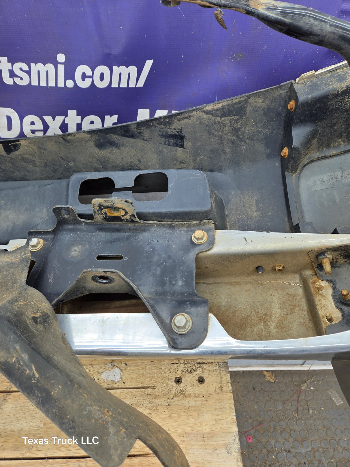 2007-2010 Chevrolet Silverado 2500 3500 HD Front Bumper