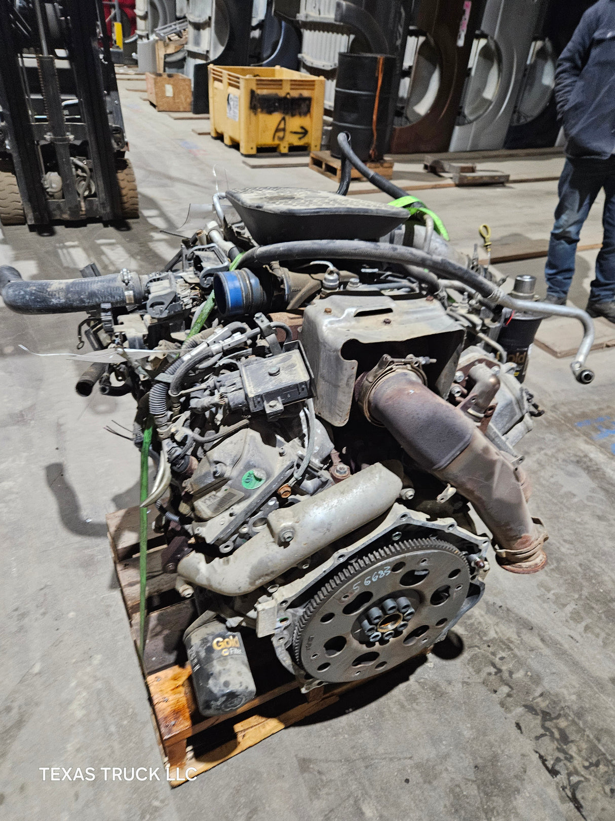 2005 LLY Duramax Diesel 6.6L Engine Runs CYL 3 Bad Injector/Misfire