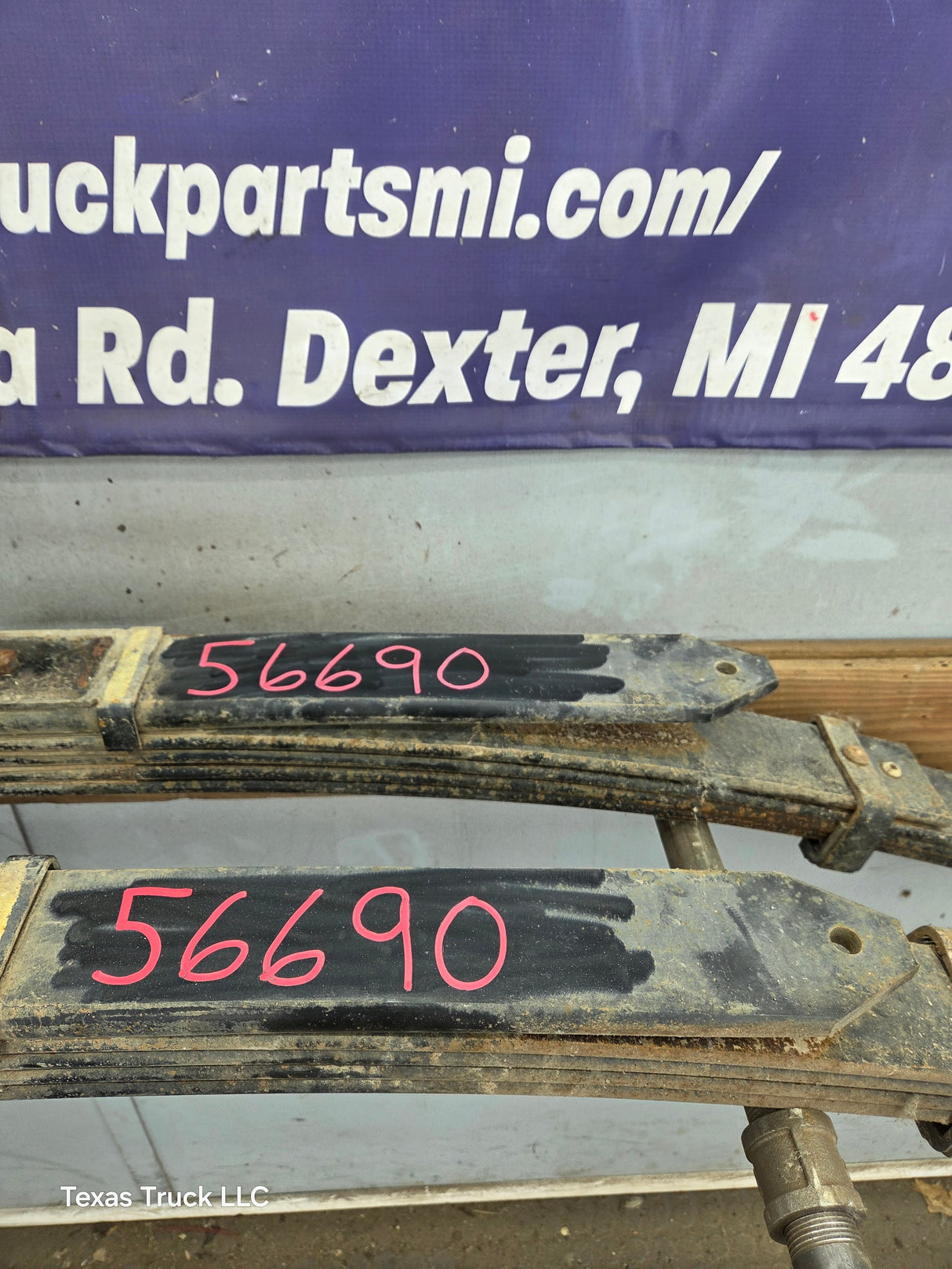 2008-2010 Ford F250 F350 Super Duty Rear Leaf Spring - Pair