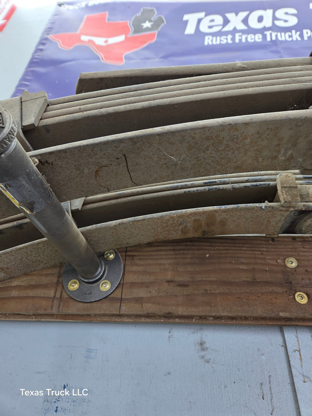 1999-2007 Ford F250 F350 Super Duty Rear Leaf Springs - Pair