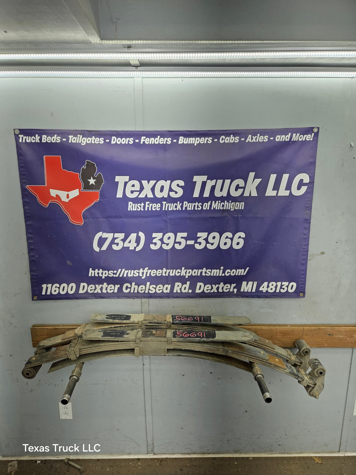 1999-2007 Ford F250 F350 Super Duty Rear Leaf Springs - Pair