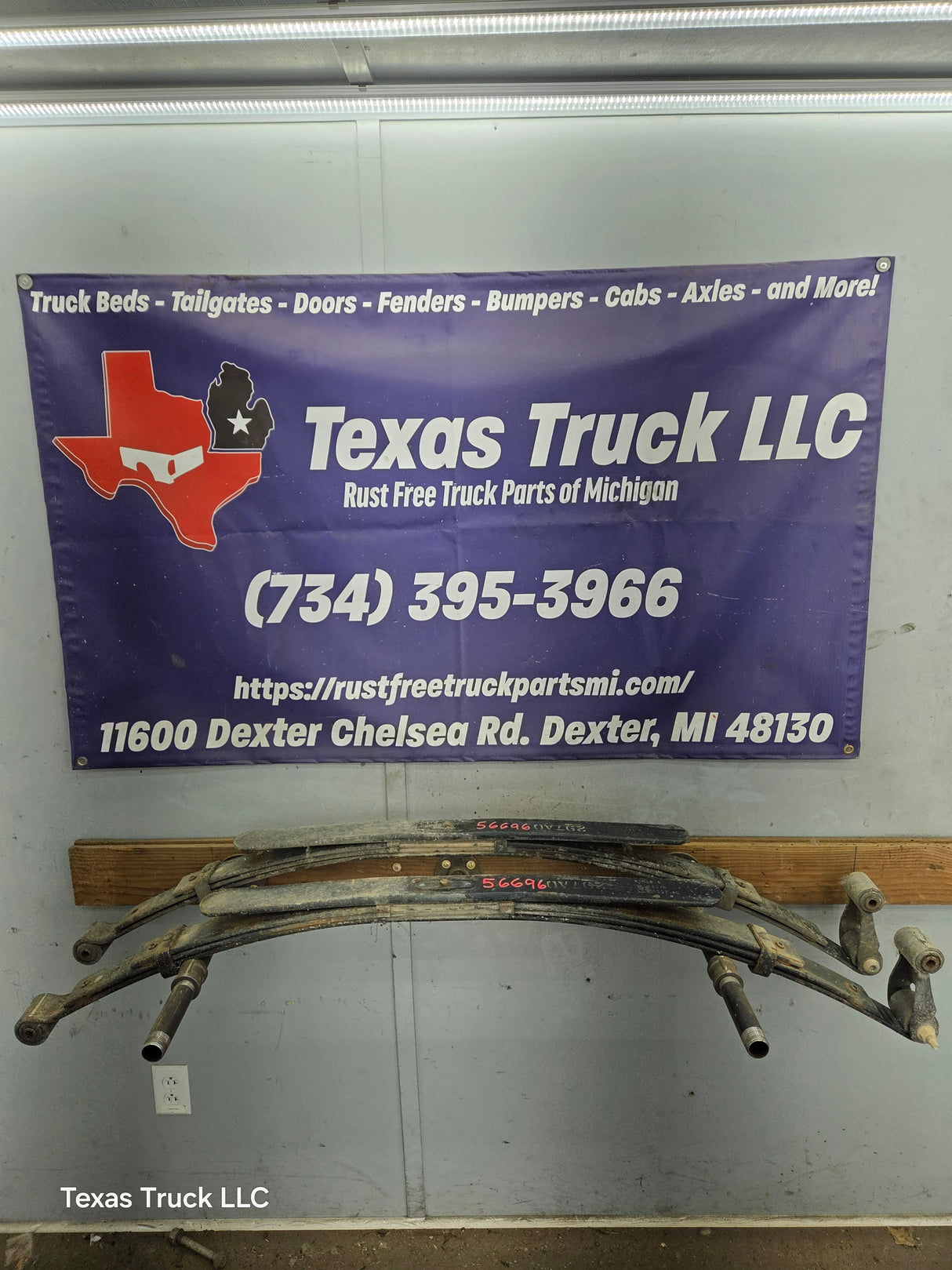 1994-2001 2nd Gen Dodge Ram 1500 Rear Leaf Springs 52106297 AD - Pair