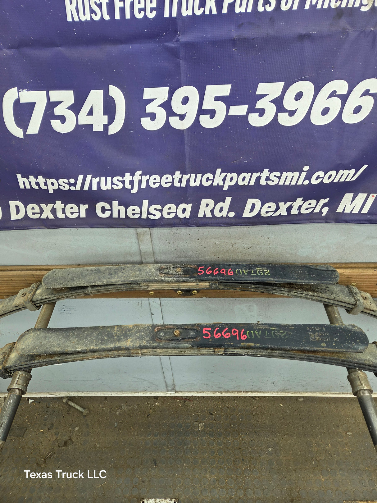 1994-2001 2nd Gen Dodge Ram 1500 Rear Leaf Springs 52106297 AD - Pair