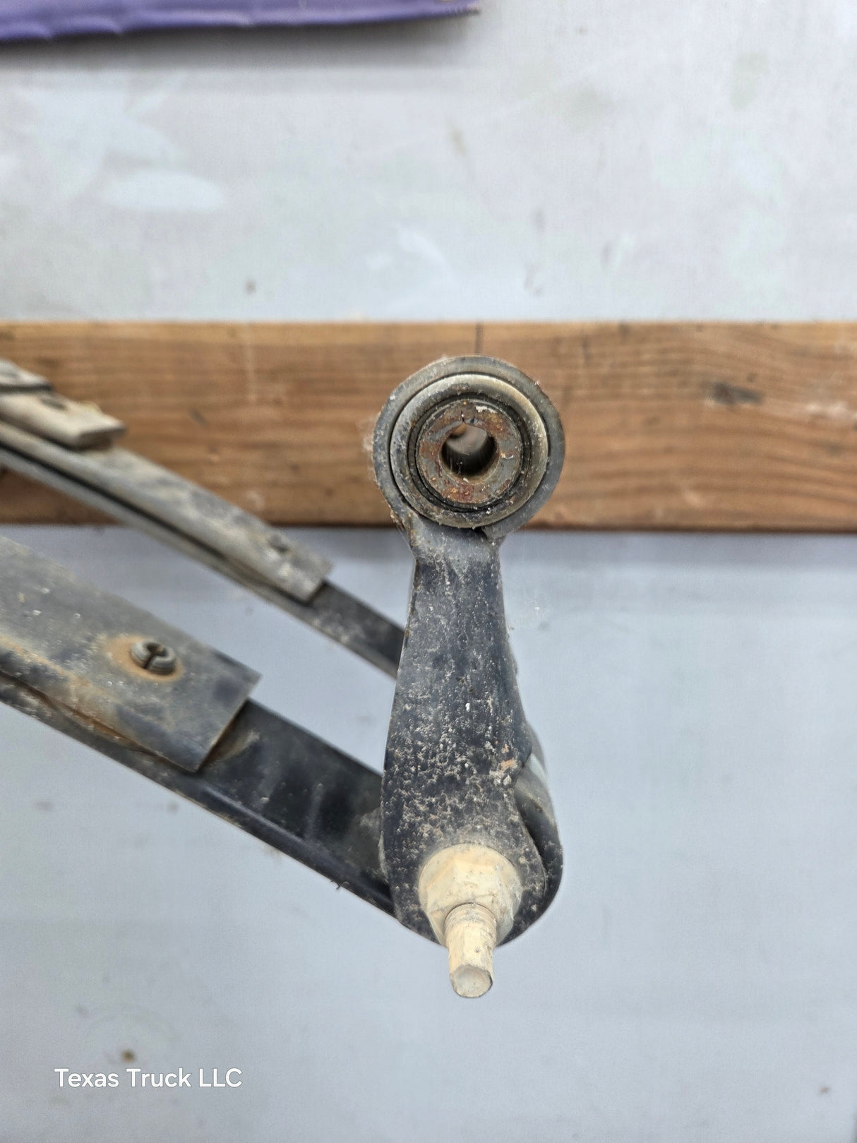 1994-2001 2nd Gen Dodge Ram 1500 Rear Leaf Springs 52106297 AD - Pair