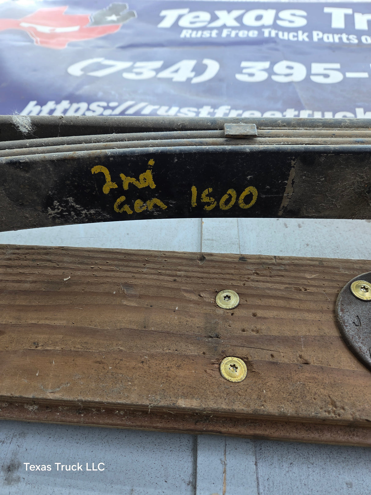 1994-2001 2nd Gen Dodge Ram 1500 Rear Leaf Springs 52106297 AD - Pair