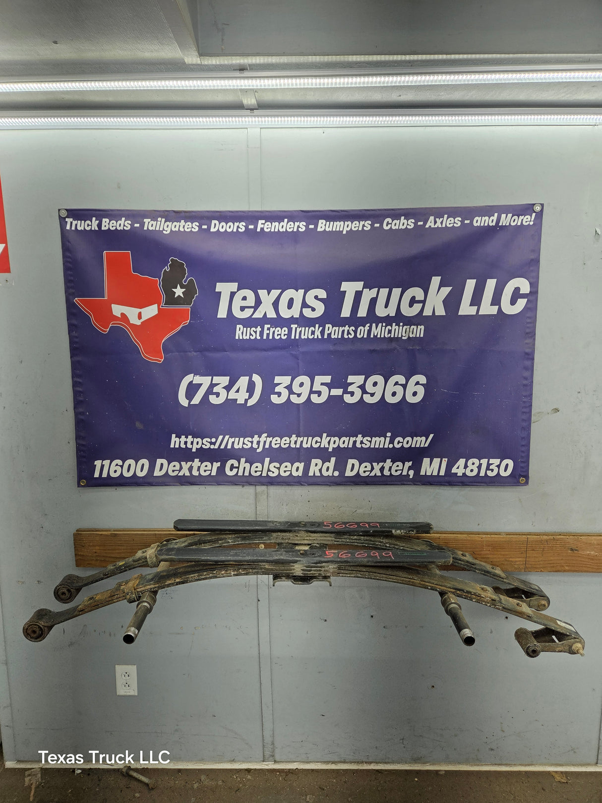 2002-2008 Dodge Ram 1500 Rear Leaf Springs 52113120AD - Pair