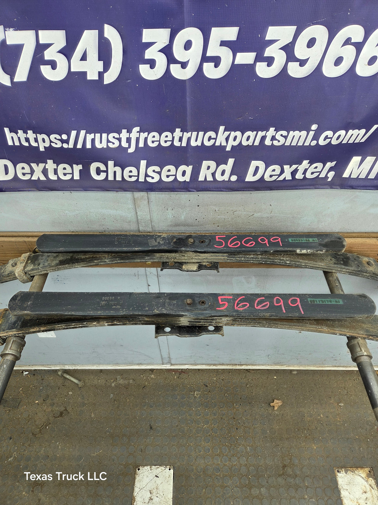 2002-2008 Dodge Ram 1500 Rear Leaf Springs 52113120AD - Pair