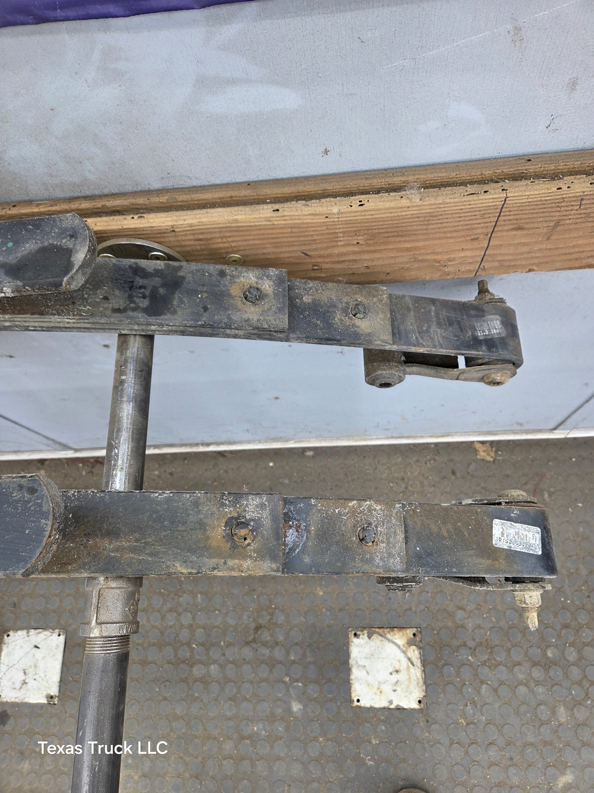 2002-2008 Dodge Ram 1500 Rear Leaf Springs 52113120AD - Pair