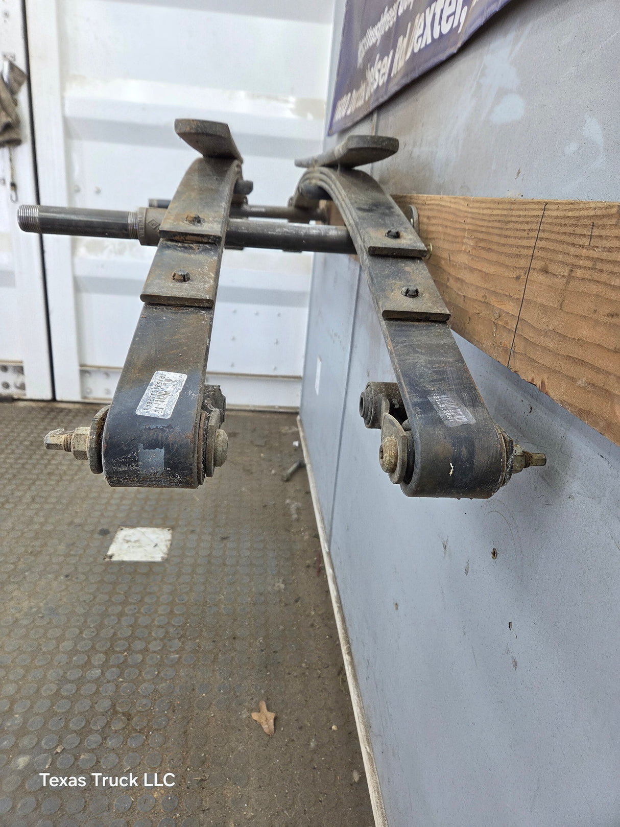 2002-2008 Dodge Ram 1500 Rear Leaf Springs 52113120AD - Pair