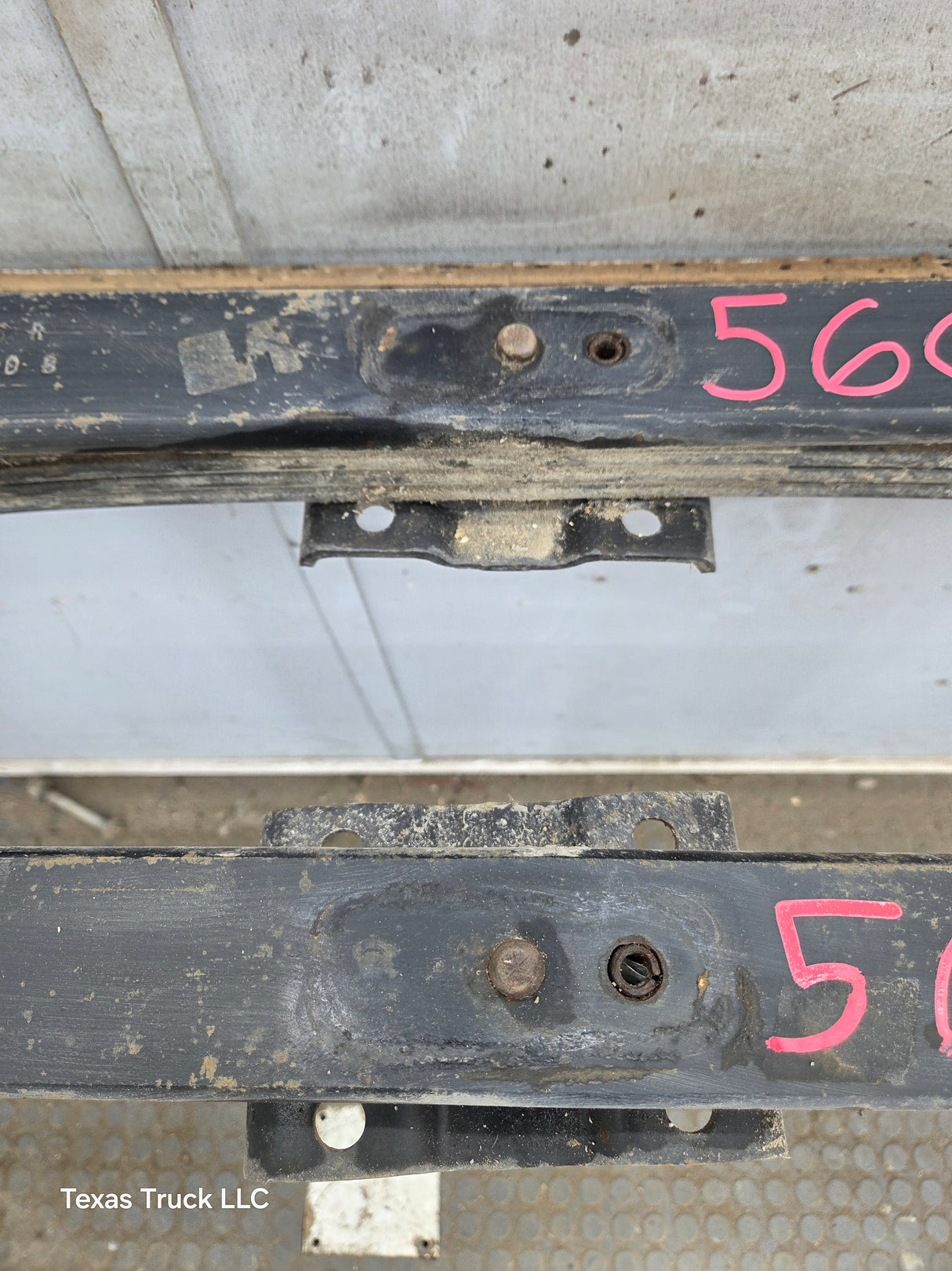 2002-2008 Dodge Ram 1500 Rear Leaf Springs 52113120AD - Pair