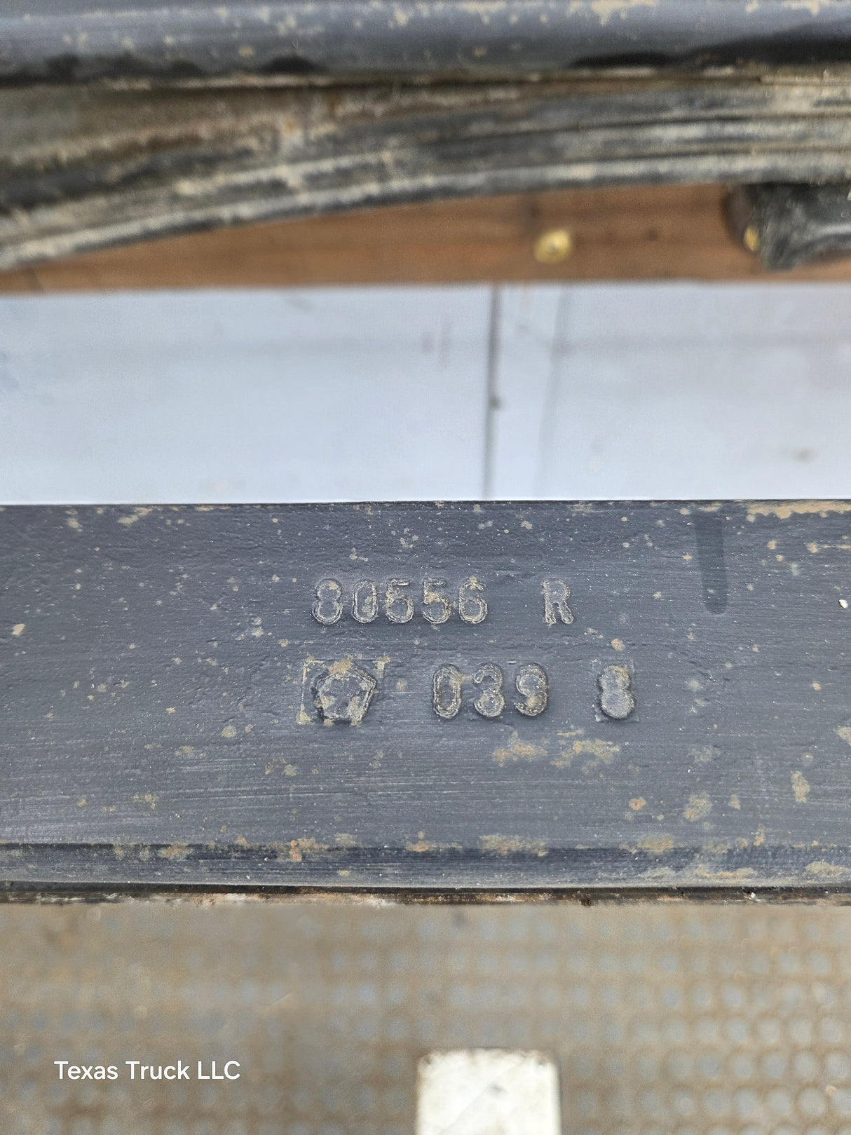 2002-2008 Dodge Ram 1500 Rear Leaf Springs 52113120AD - Pair