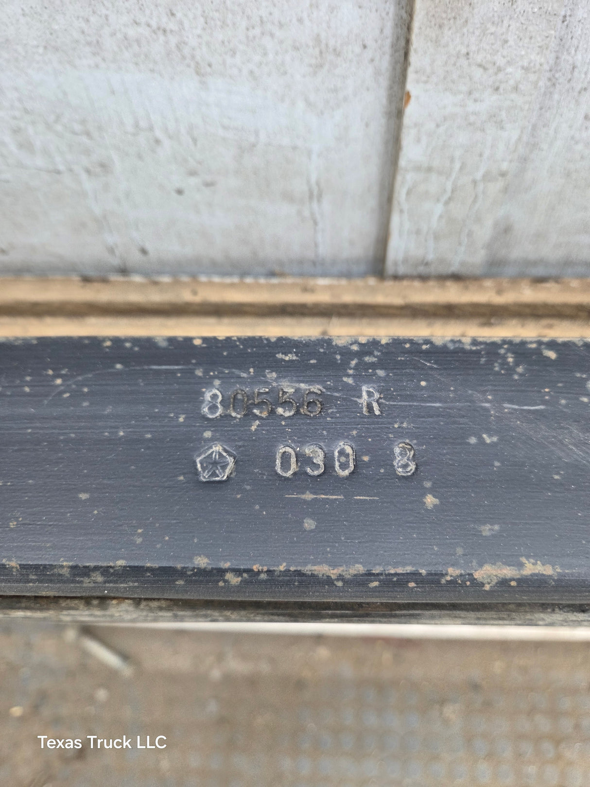 2002-2008 Dodge Ram 1500 Rear Leaf Springs 52113120AD - Pair