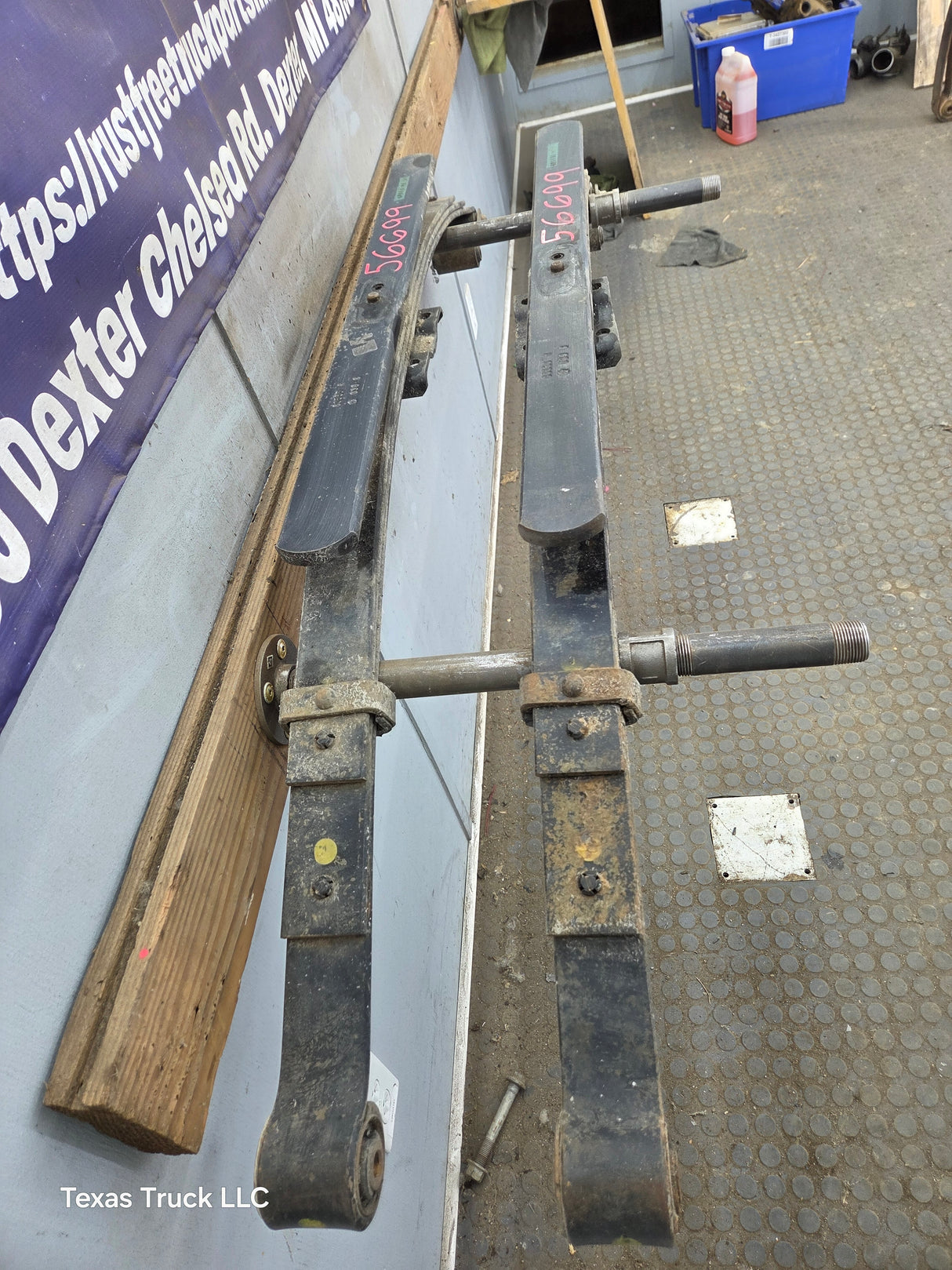 2002-2008 Dodge Ram 1500 Rear Leaf Springs 52113120AD - Pair