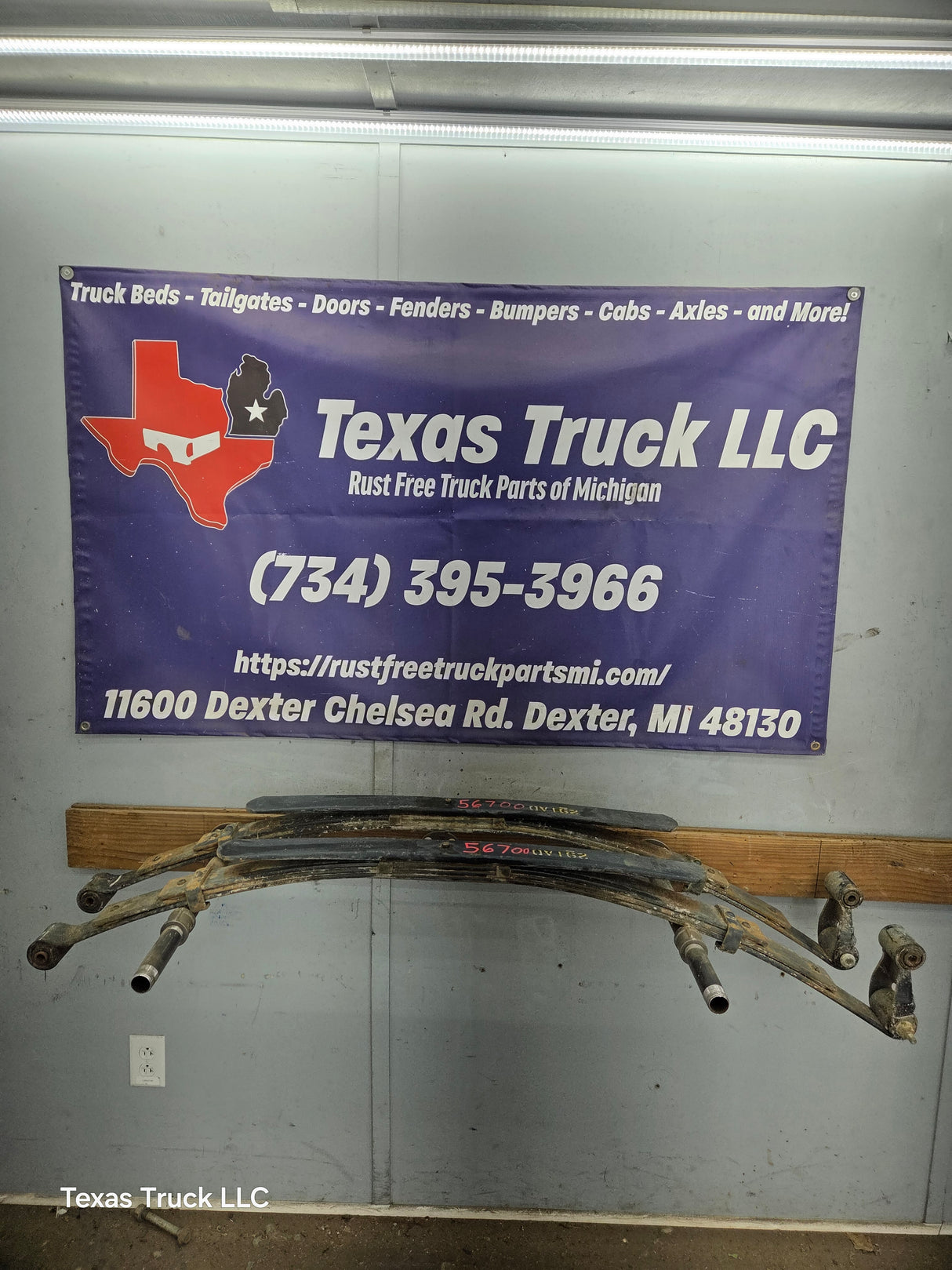 1994-2001 2nd Gen Dodge Ram 1500 Rear Leaf Springs 52106291 AD - Pair