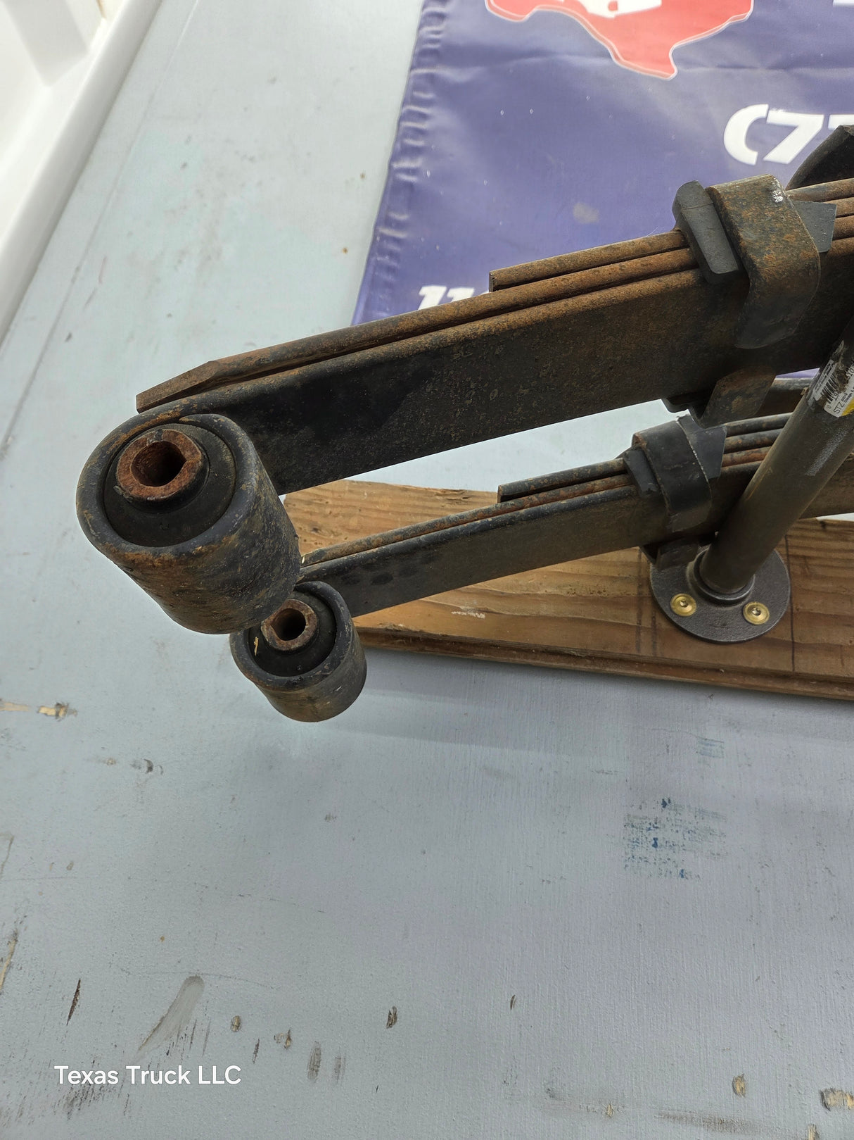 1999-2007 Ford F250 F350 Super Duty Rear Leaf Springs - Pair