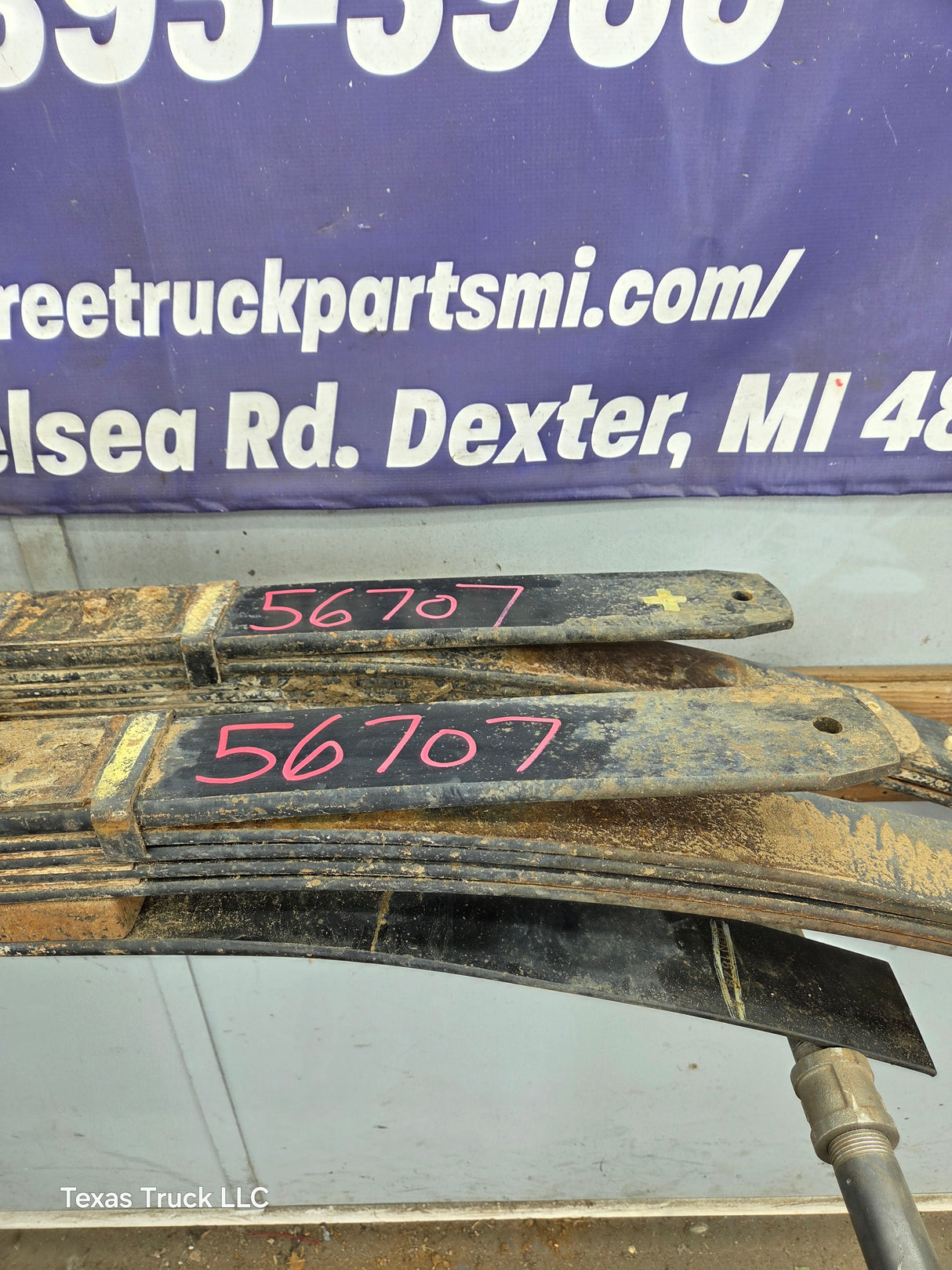 1999-2007 Ford F250 F350 Super Duty Rear Leaf Spring - Pair