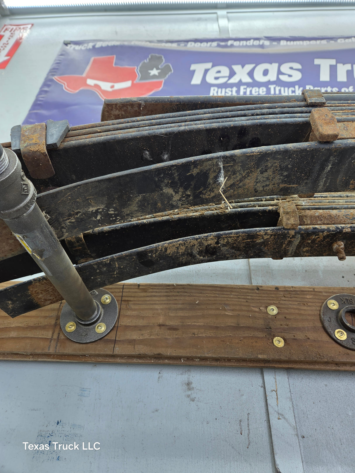 1999-2007 Ford F250 F350 Super Duty Rear Leaf Spring - Pair