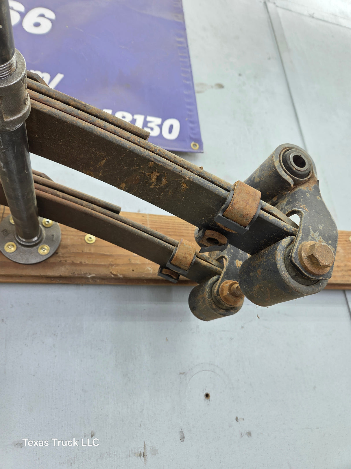 1999-2007 Ford F250 F350 Super Duty Rear Leaf Springs - Pair