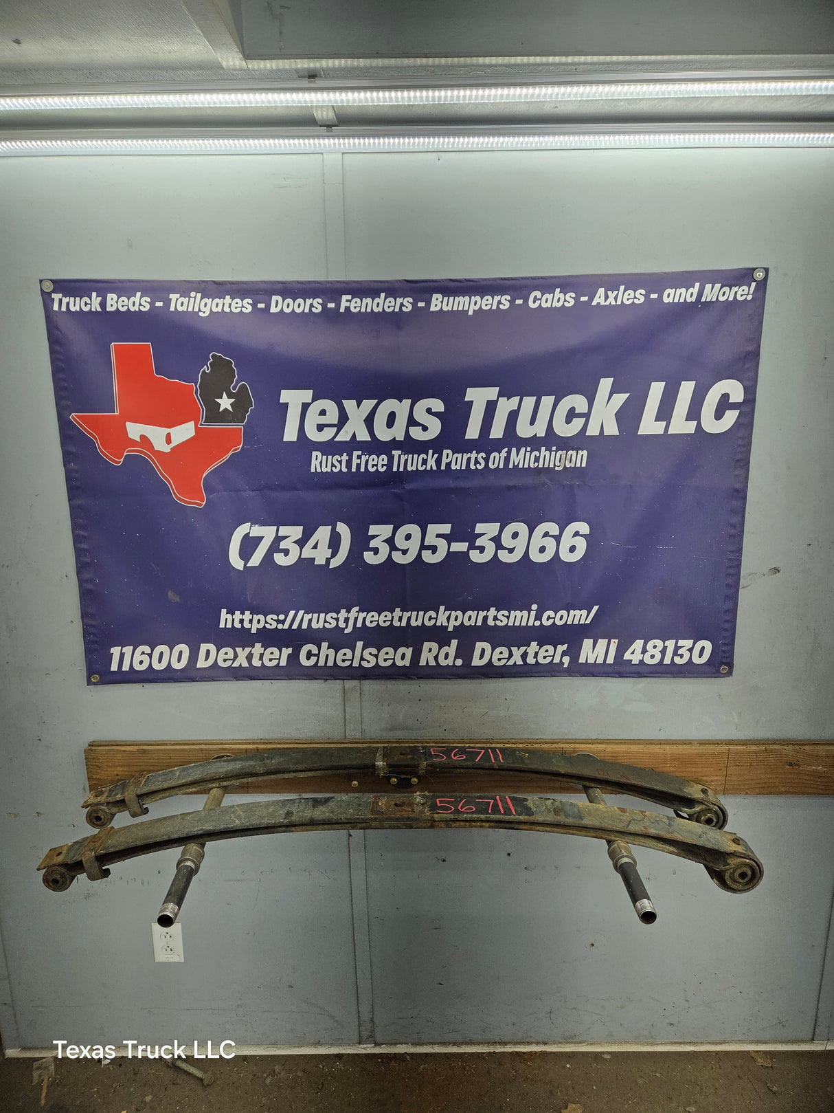 1999-2004 Ford F250 F350 Super Duty Excursion Front Leaf Springs - Pair