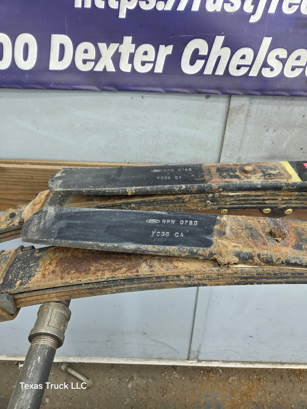 1999-2007 Ford F250 F350 Super Duty Rear Leaf Spring - Pair