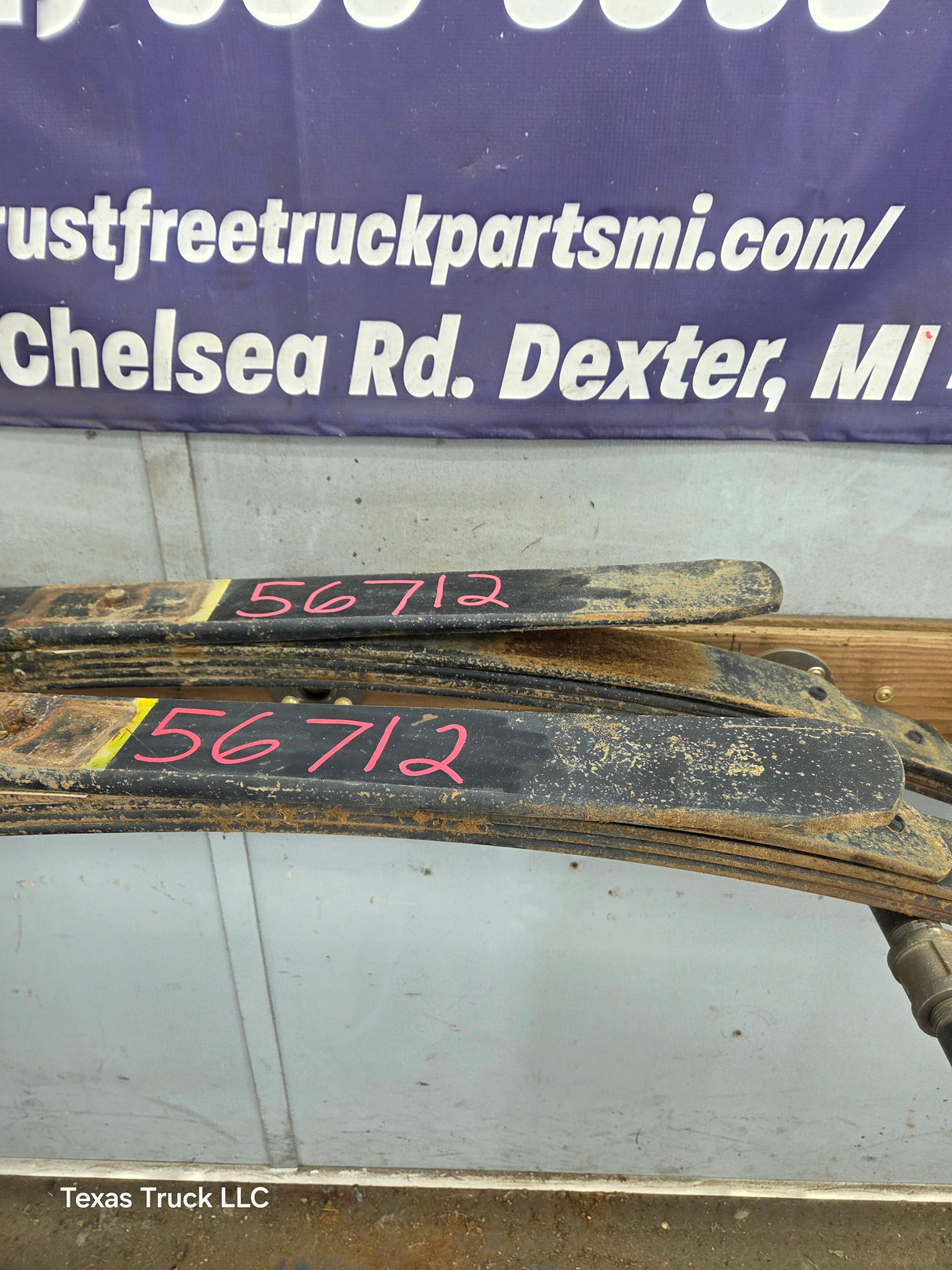 1999-2007 Ford F250 F350 Super Duty Rear Leaf Spring - Pair