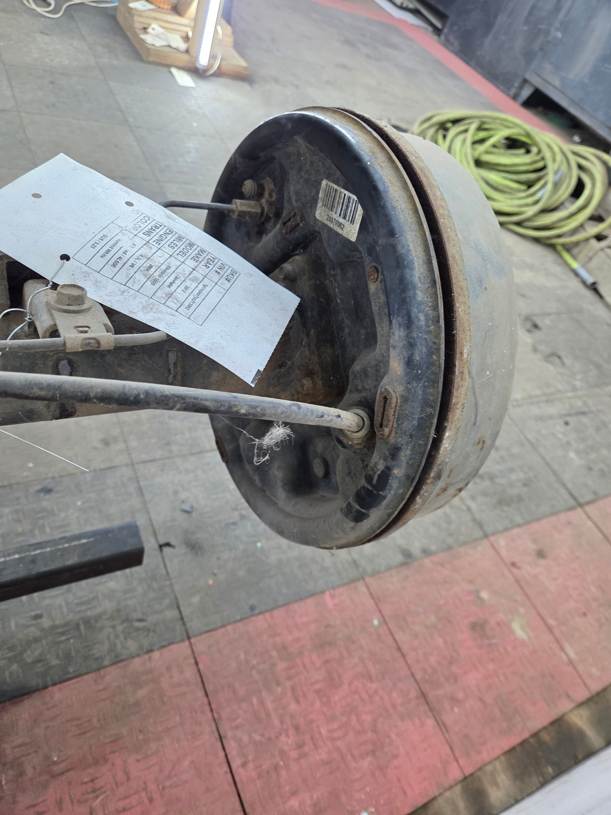 2009-2013 Chevrolet Silverado GMC Sierra 1500 Rear Axle GU5 3.23 Gear Ratio