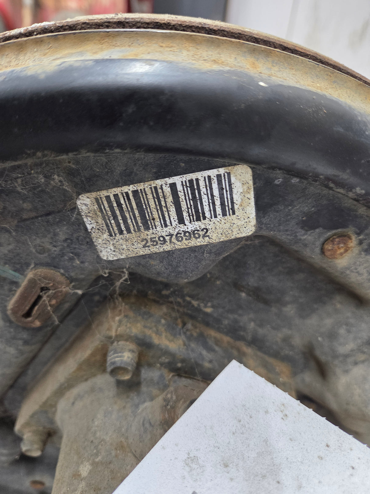 2009-2013 Chevrolet Silverado GMC Sierra 1500 Rear Axle GU5 3.23 Gear Ratio