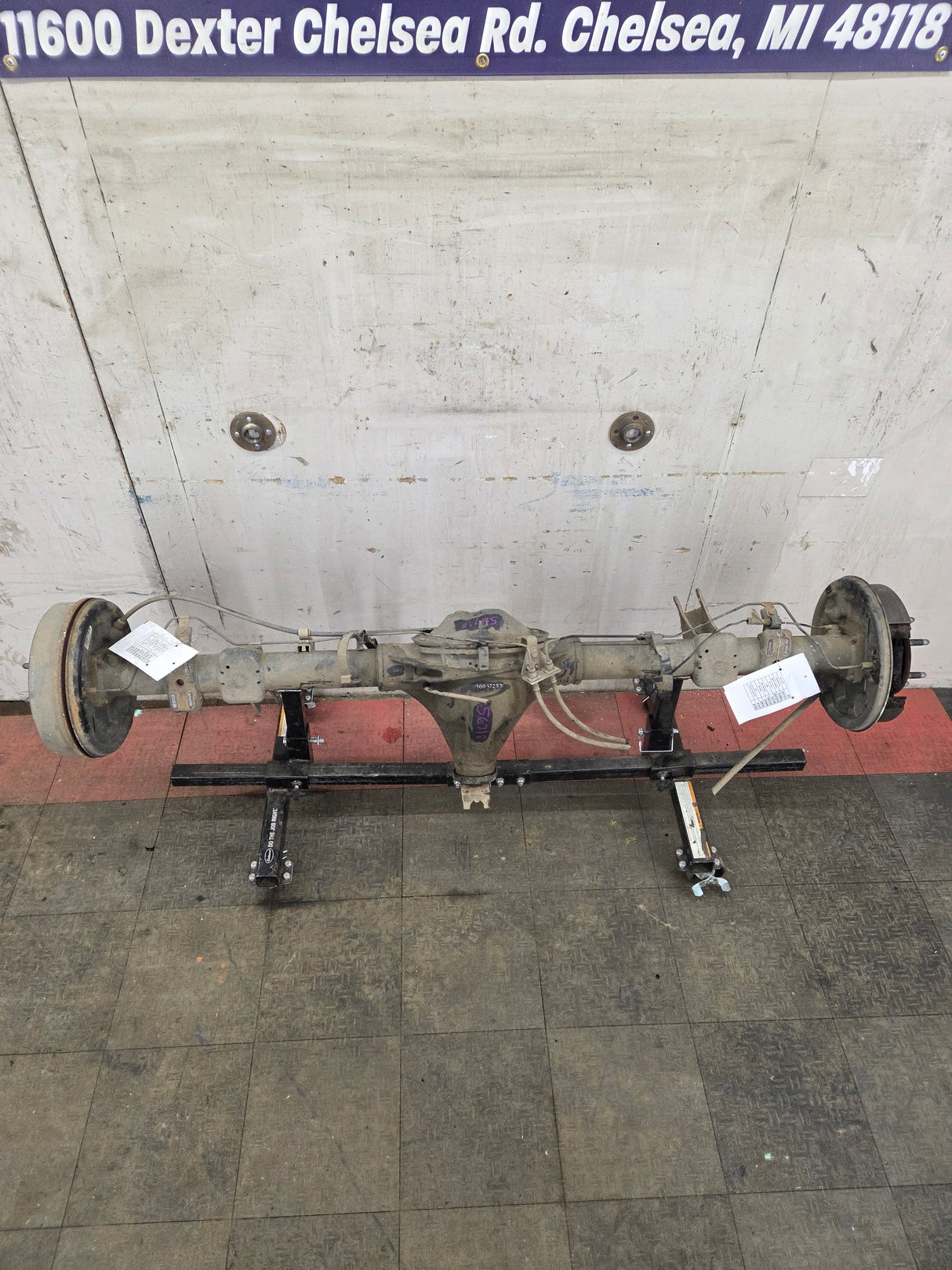 2009-2013 Chevrolet Silverado GMC Sierra 1500 Rear Axle GU5 3.23 Gear Ratio