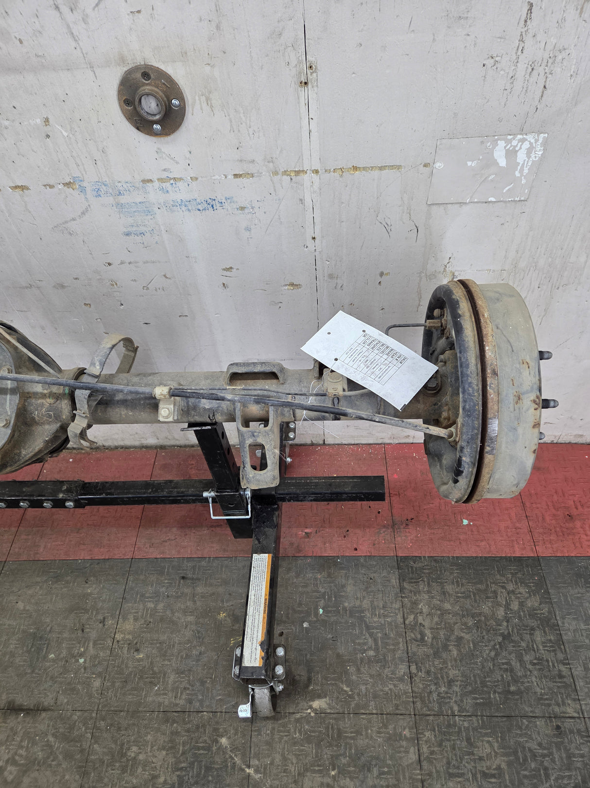 2009-2013 Chevrolet Silverado GMC Sierra 1500 Rear Axle GU5 3.23 Gear Ratio