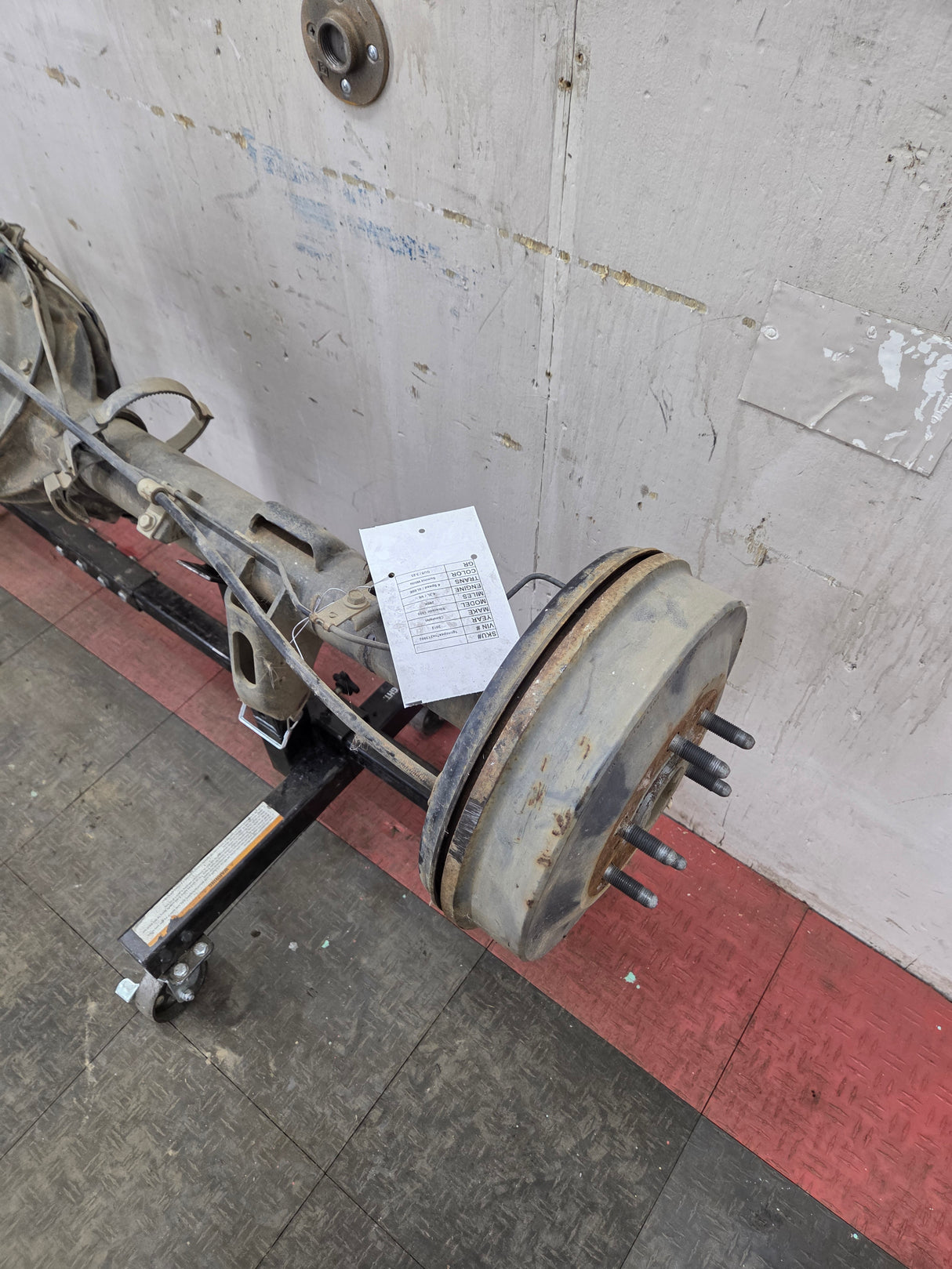 2009-2013 Chevrolet Silverado GMC Sierra 1500 Rear Axle GU5 3.23 Gear Ratio