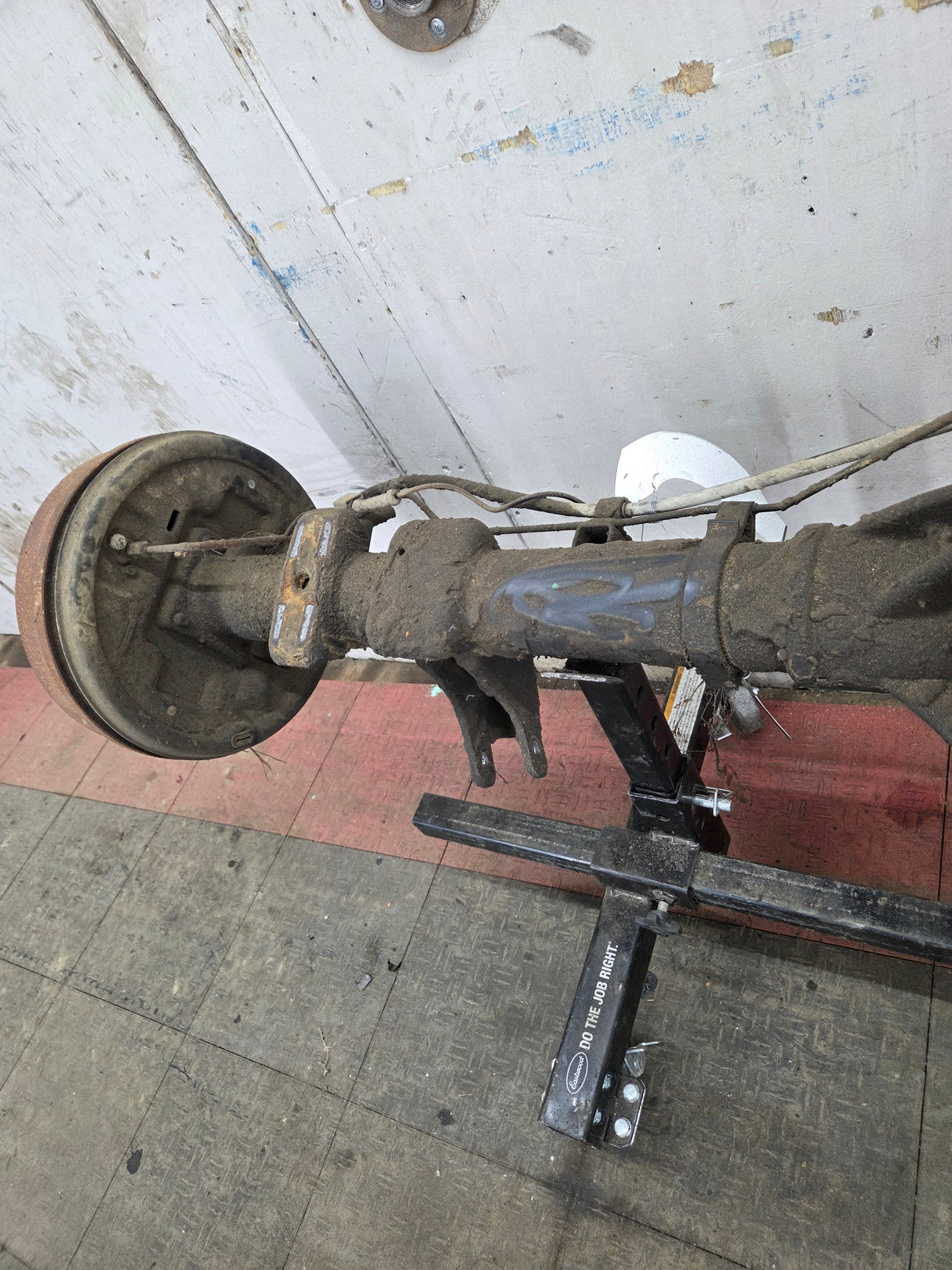 2009-2013 Chevrolet Silverado GMC Sierra 1500 Rear Axle GU5 3.23 Gear Ratio