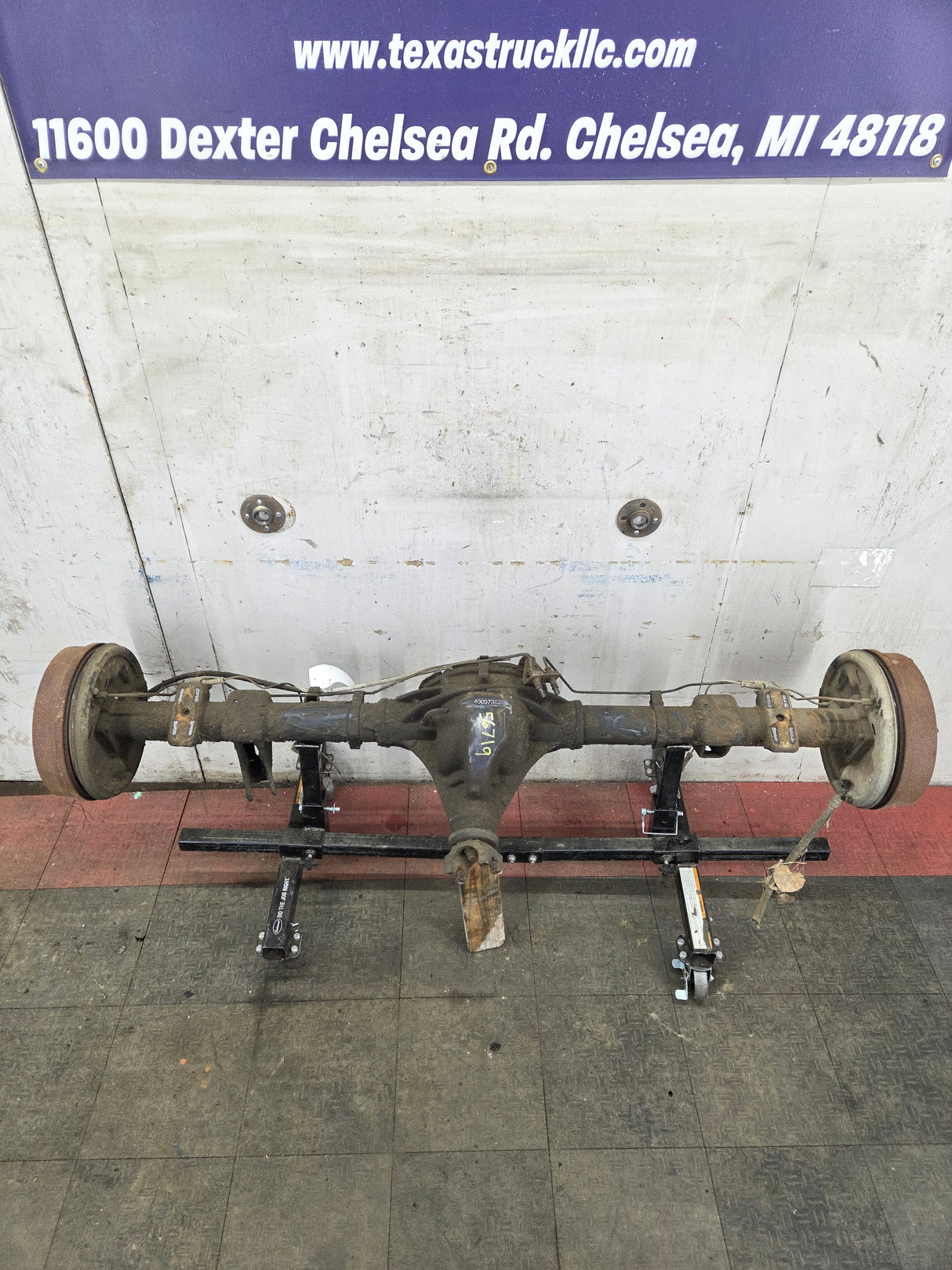 2009-2013 Chevrolet Silverado GMC Sierra 1500 Rear Axle GU5 3.23 Gear Ratio